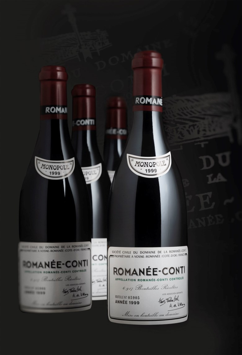罗曼尼康帝庄，Romanée-Conti 1999，一组6瓶。连原装木箱。2019年10月17日于佳士得伦敦珍罕名酿拍卖售出，成交价122,500英镑