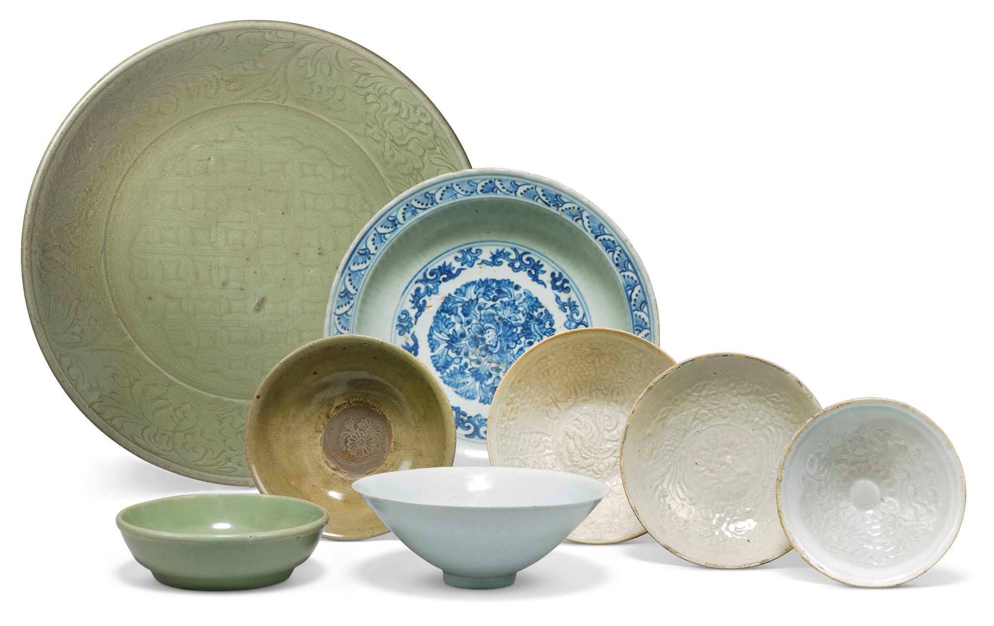 A GROUP OF EIGHT CHINESE CERAMIC BOWLS AND DISHES, SONG DYNASTY (960