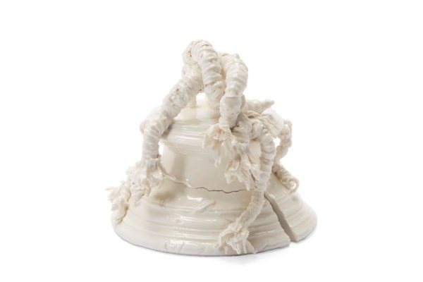 Rachel Kneebone B 1973 Le Chasse Christie S Inspired by themes of transformation and renewal, kneebone's complex porcelain sculptures are born of intense emotions, expressing movement and fluidity in a medium. rachel kneebone b 1973 le chasse