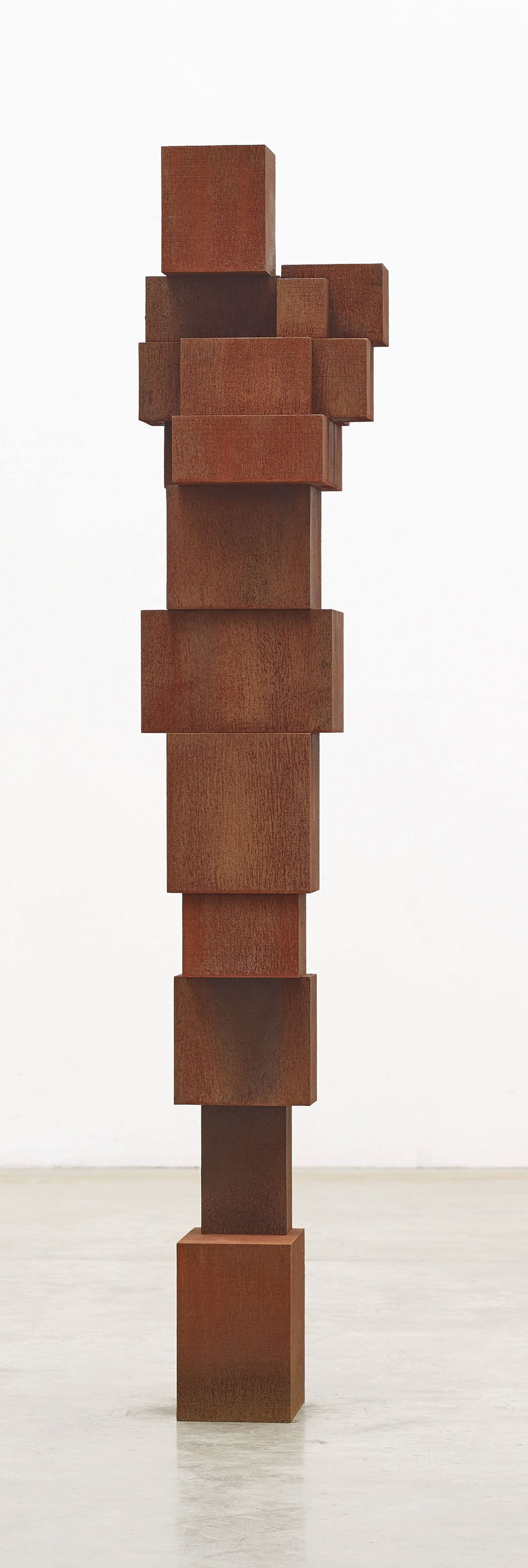 antony gormley terracotta figures