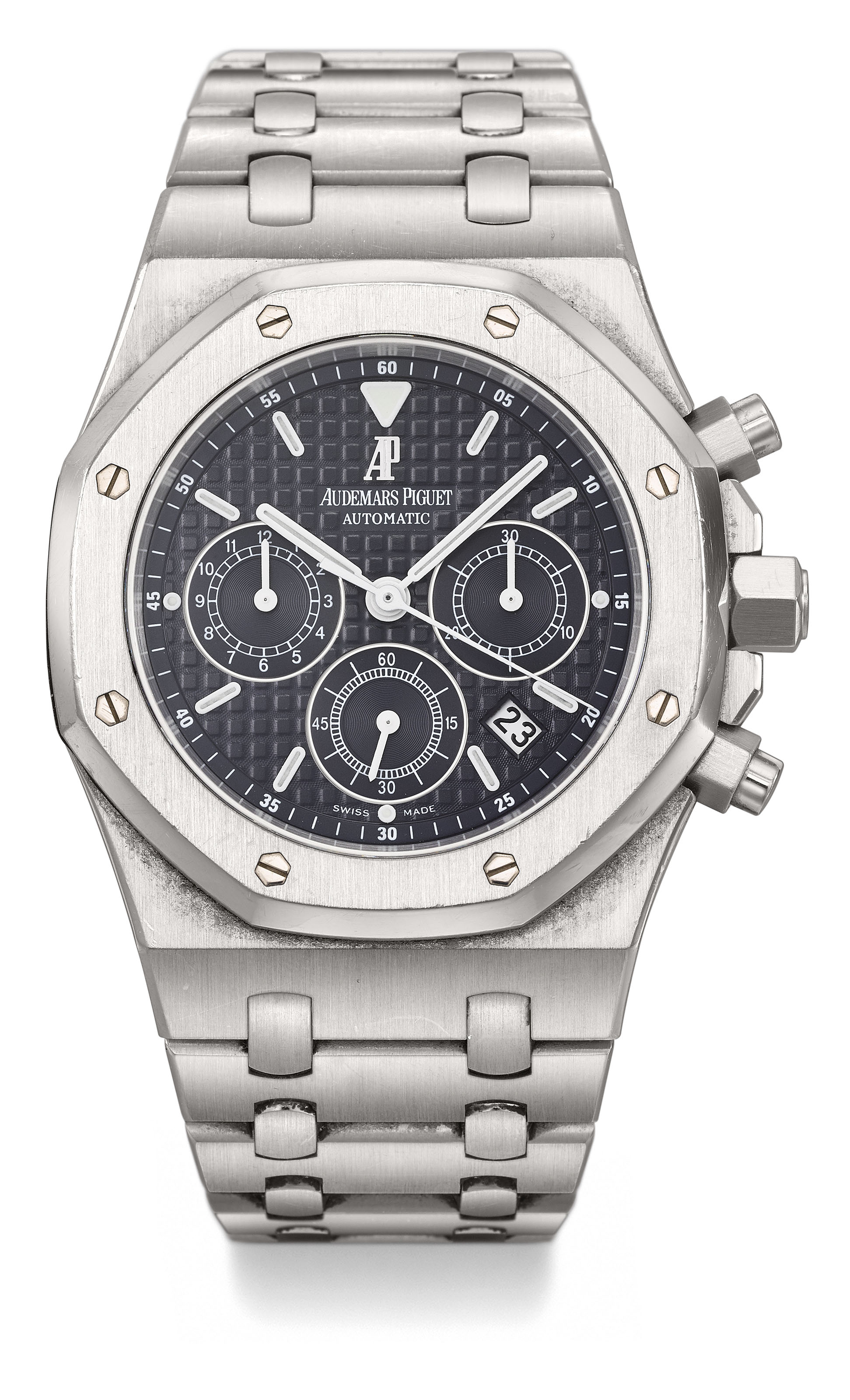 AUDEMARS PIGUET. A STAINLESS STEEL AUTOMATIC CHRONOGRAPH WRISTWATCH WITH DATE, BRACELET