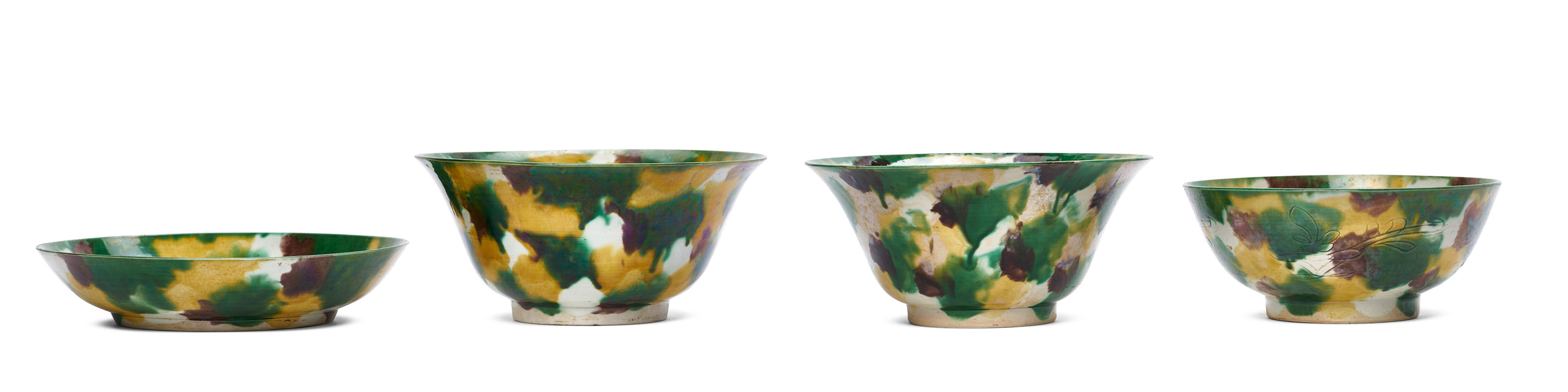 清康熙虎皮斑素三彩器皿四件, KANGXI PERIOD (1662-1722) | Christie's
