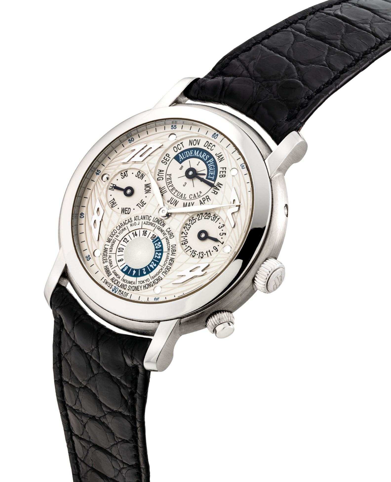 AUDEMARS PIGUET. A FINE AND RARE PLATINUM AUTOMATIC PERPETUAL CALENDAR