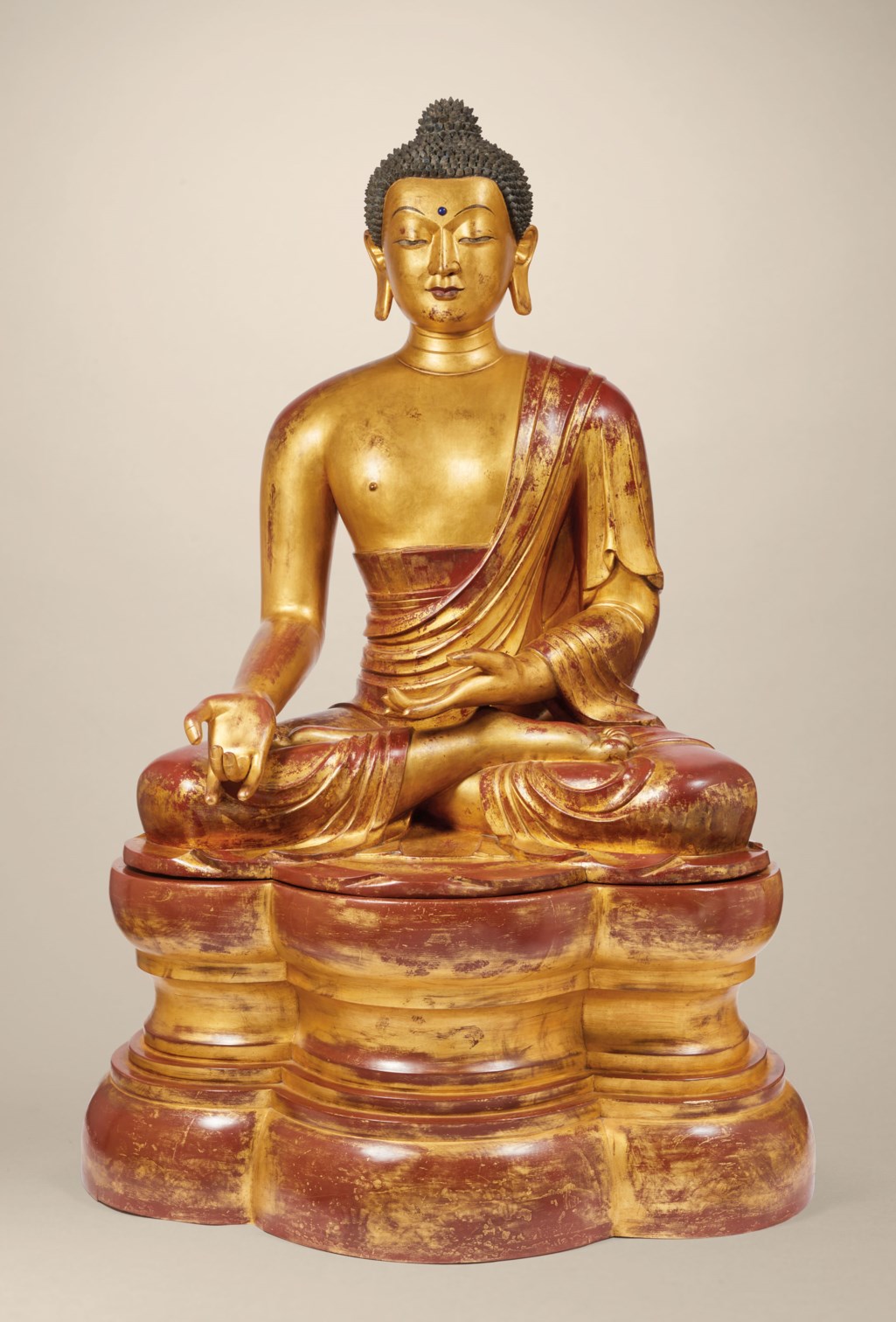 A Highly Important And Monumental Imperial Gilt Lacquered Wood