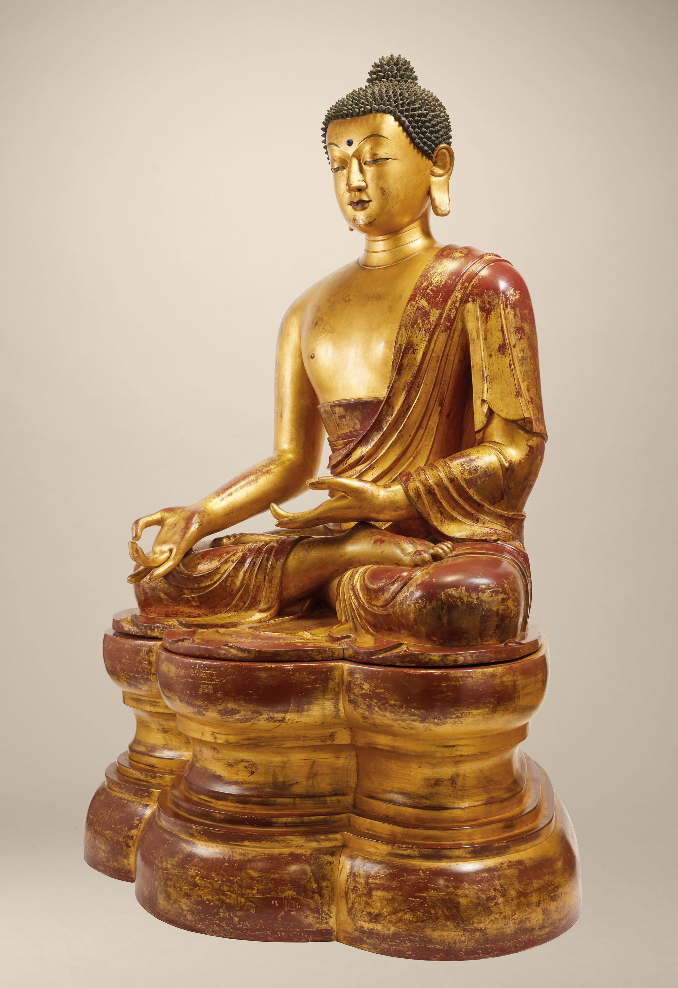 A Highly Important And Monumental Imperial Gilt Lacquered Wood