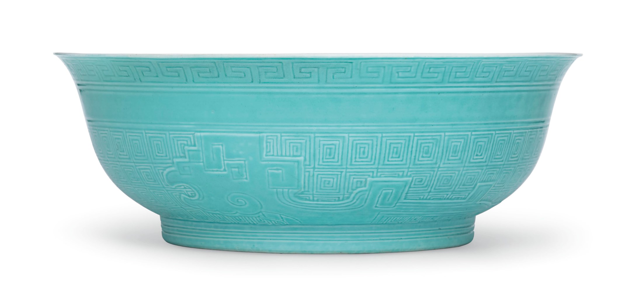 A VERY RARE CARVED TURQUOISEENAMELED BOWL, YONGZHENG SIXCHARACTER