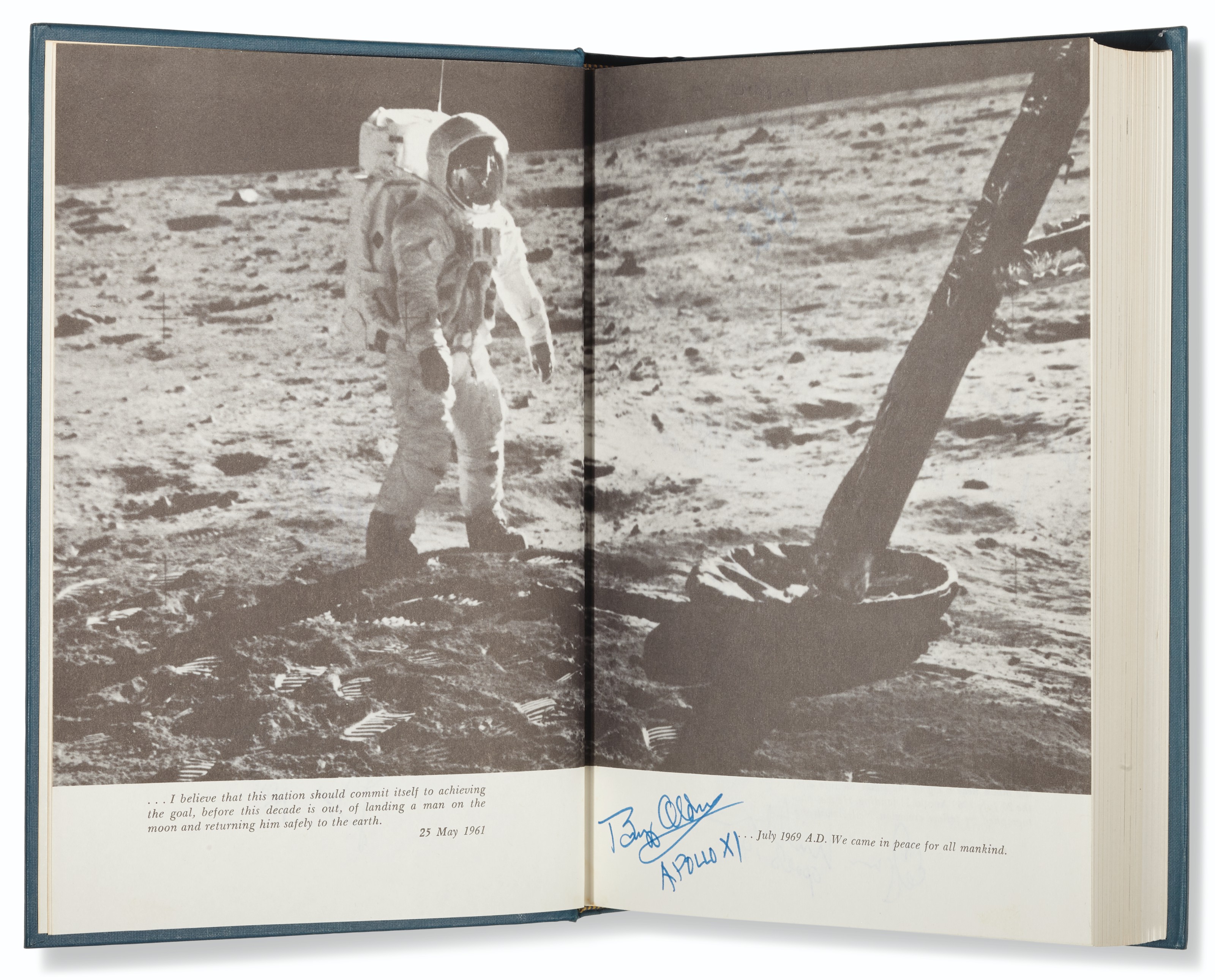 LUNAR MODULE Apollo Spacecraft News Reference. NASA Manned Spacecraft