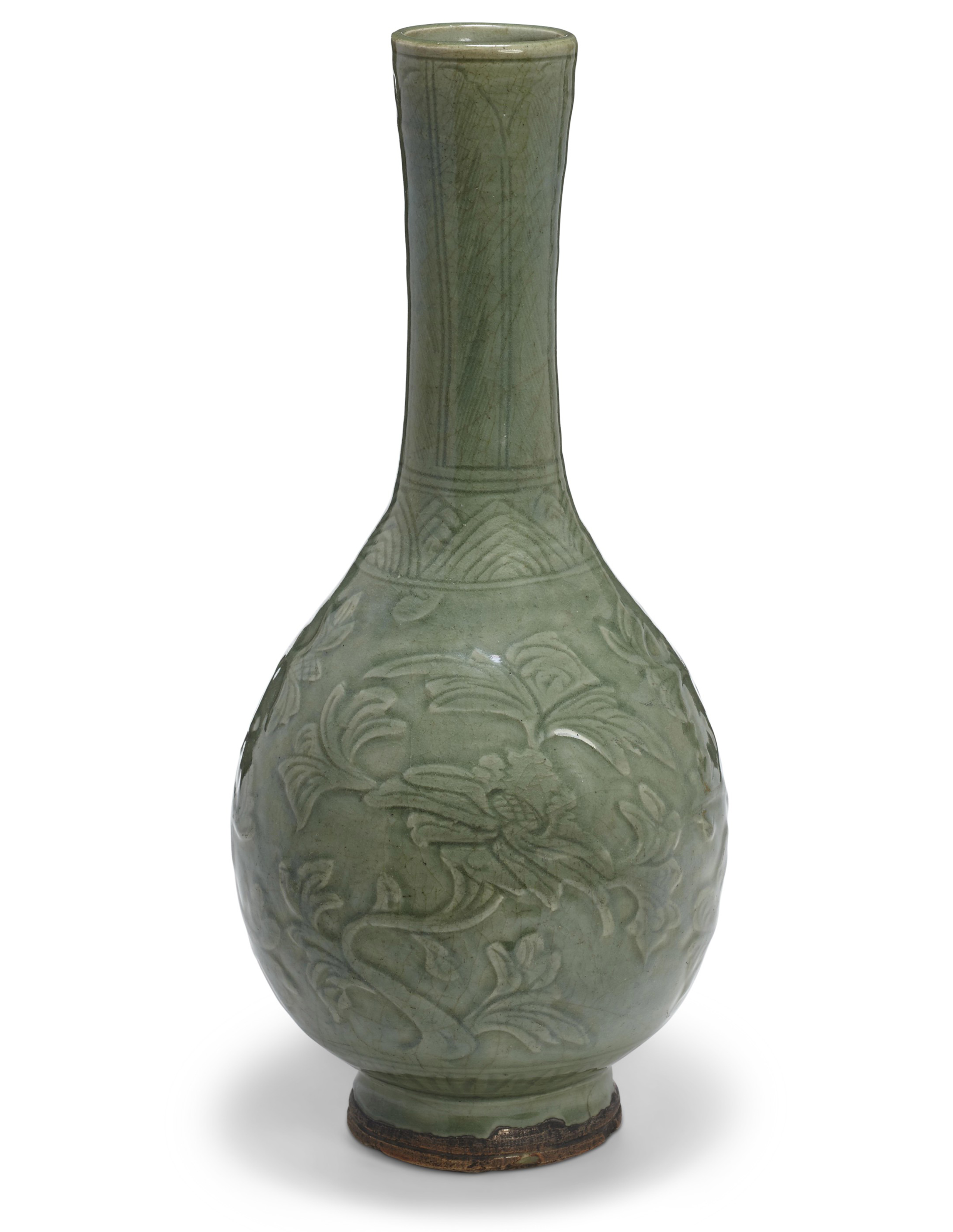 A LARGE CARVED LONGQUAN CELADON PEARSHAPED BOTTLE VASE, MING DYNASTY