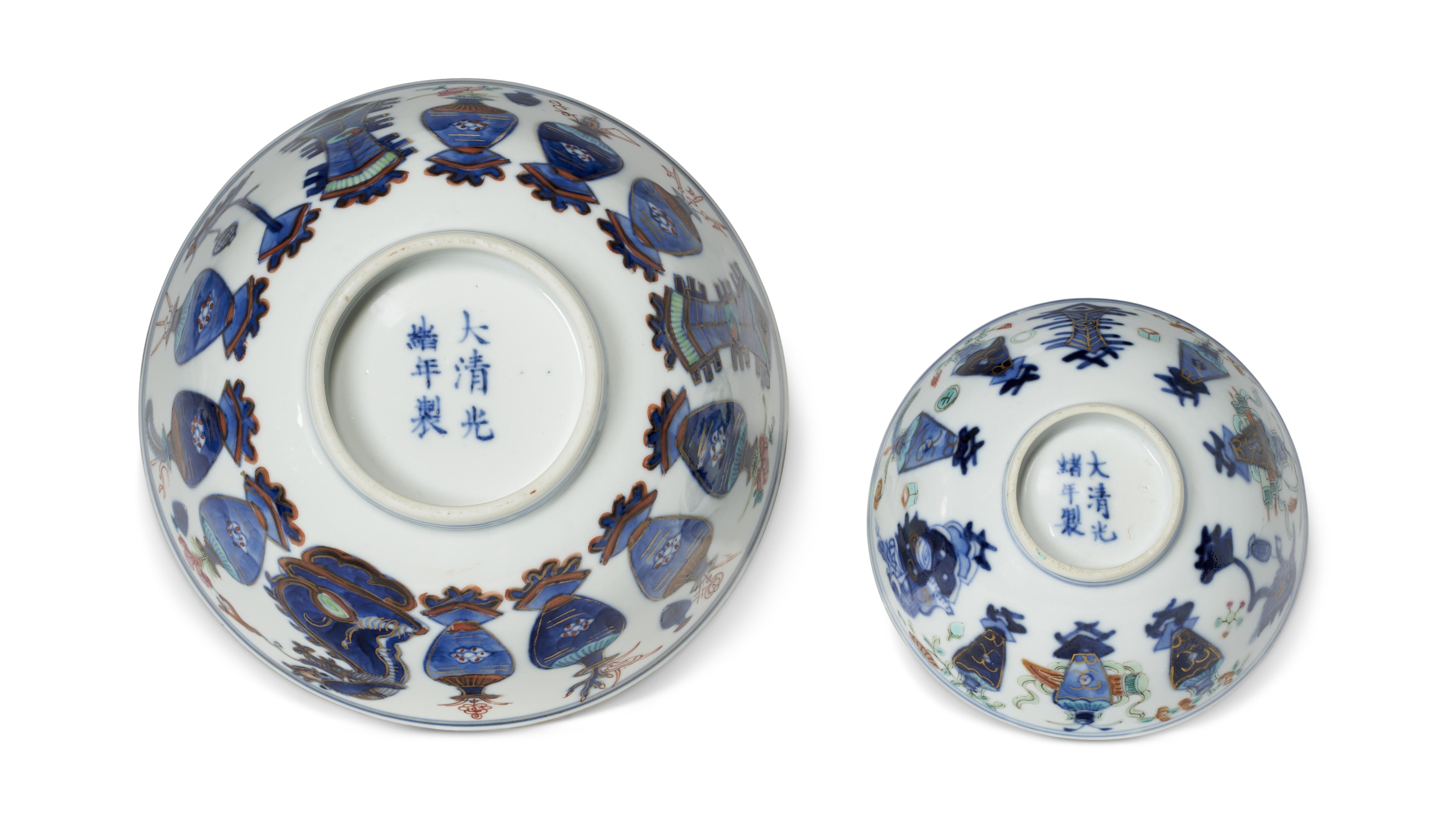 清光绪青花粉彩博古图碗两件六字楷书款, GUANGXU SIX-CHARACTER MARKS
