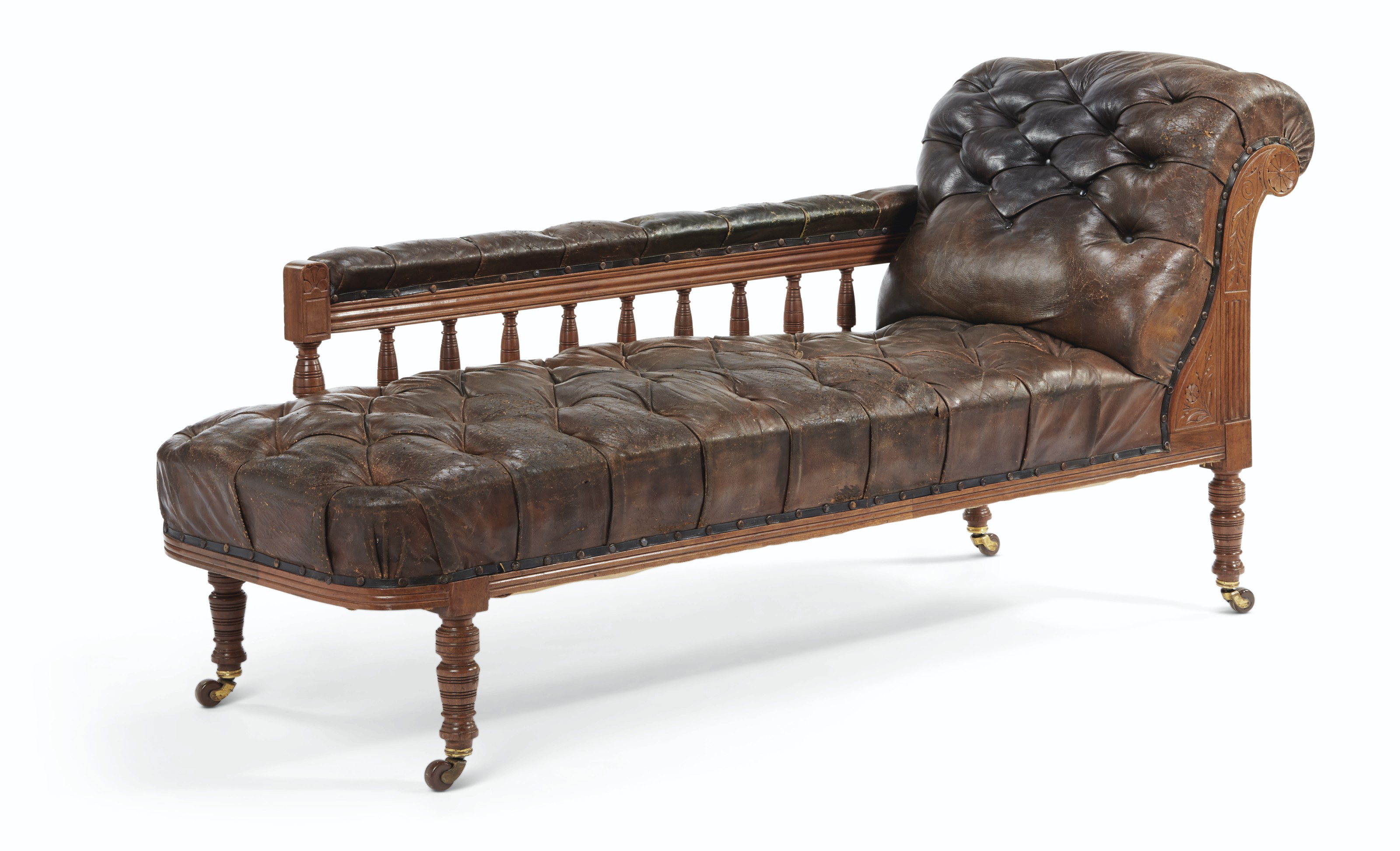 A LATE VICTORIAN WALNUT BUTTONTUFTED LEATHER CHAISE LONGUE , LATE 19TH