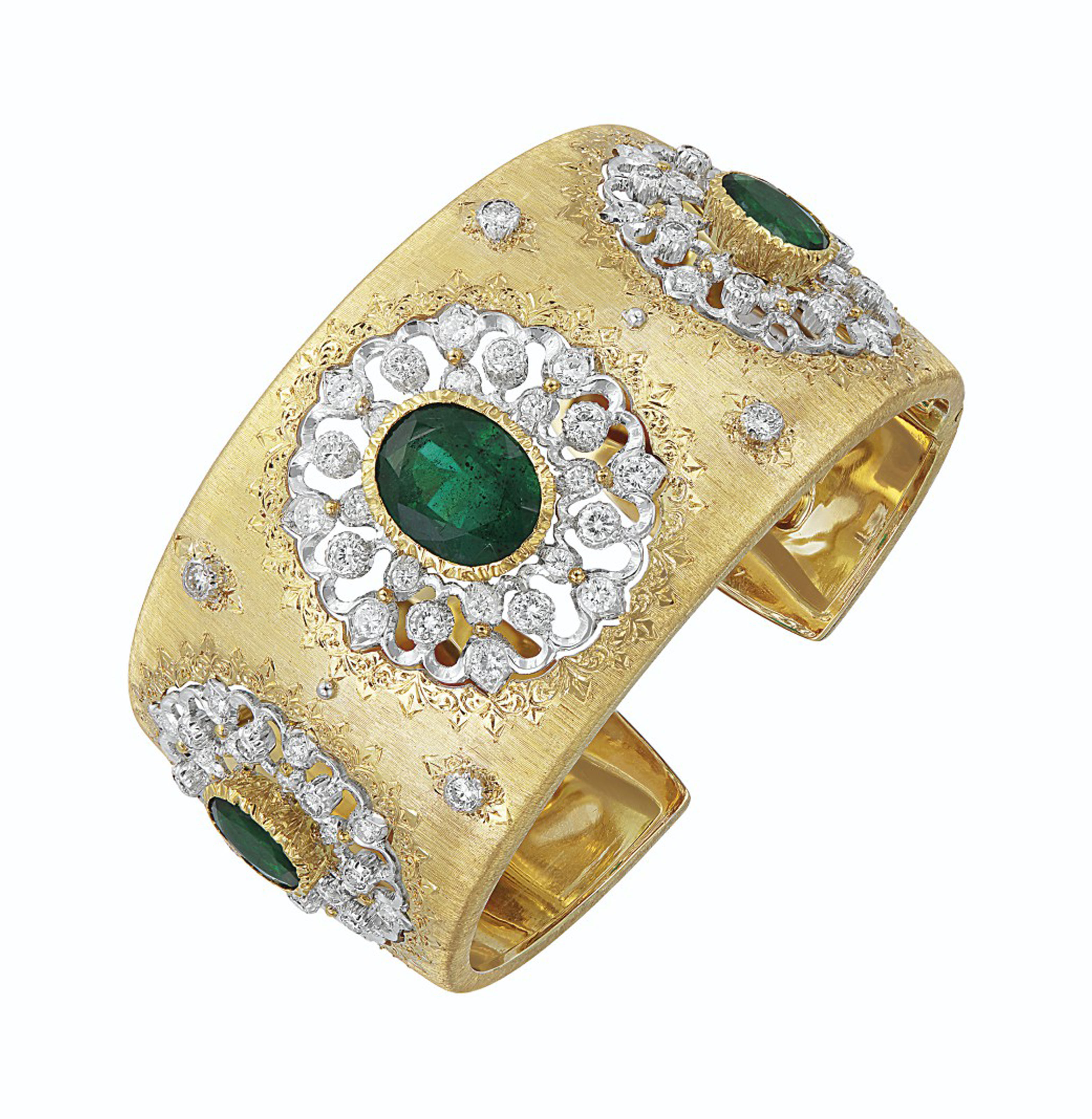 BICOLORED GOLD, EMERALD AND DIAMOND CUFF BRACELET, BUCCELLATI Christie's
