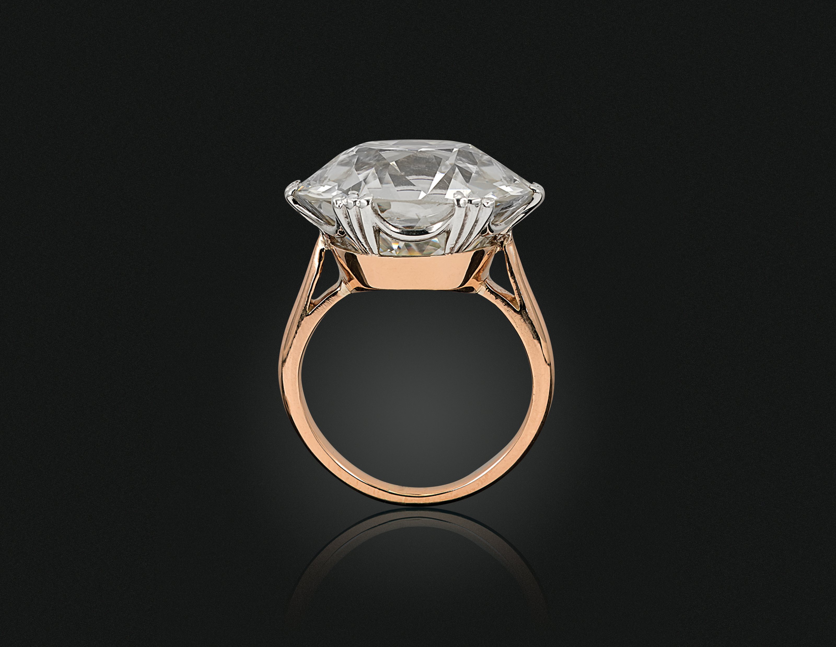 AN ANTIQUE DIAMOND RING | Christie's