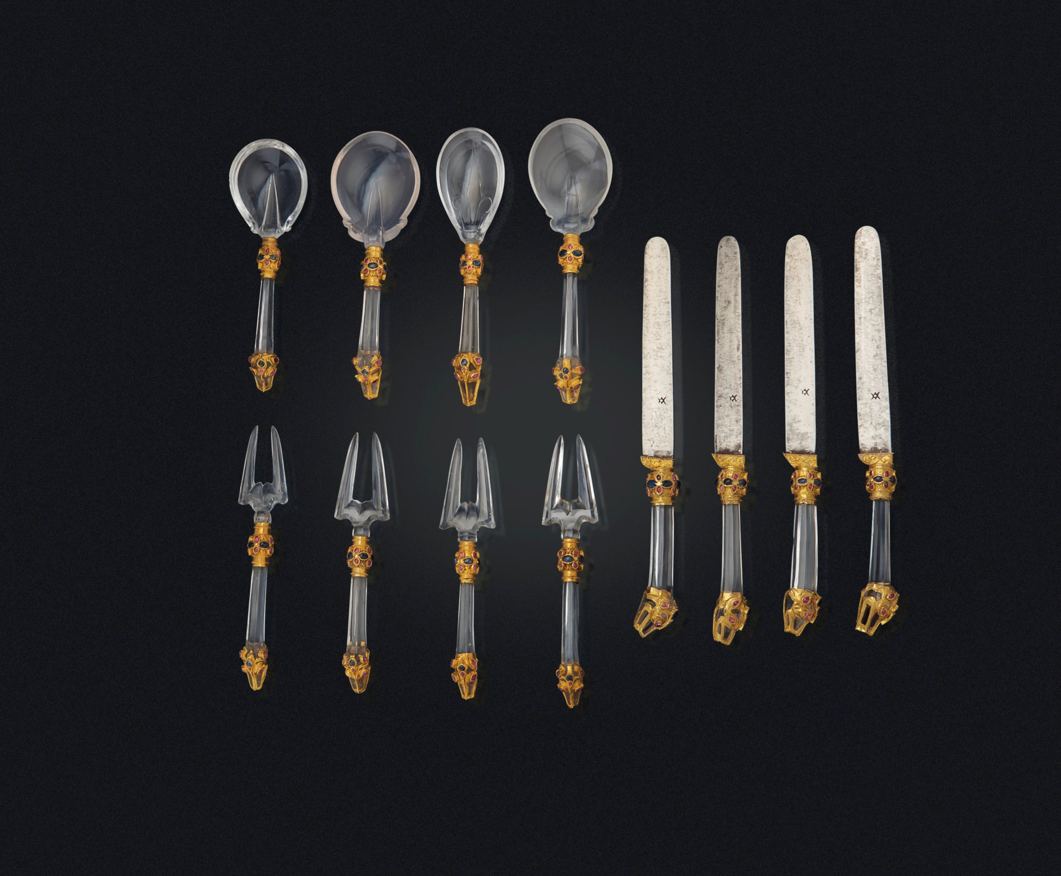 A SET OF ROCKCRYSTAL AND GOLD CUTLERY, SRI LANKA OR GOA, INDIA, 16TH