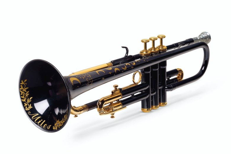 A gilt-decorated blue-lacquered ‘Martin Committee’ Trumpet in B Flat, Model T3460, The Martin Company, circa 1980. 21  in (53.34  cm) long. Sold for $275,000 on 29 October 2019 at Christie’s in New York
