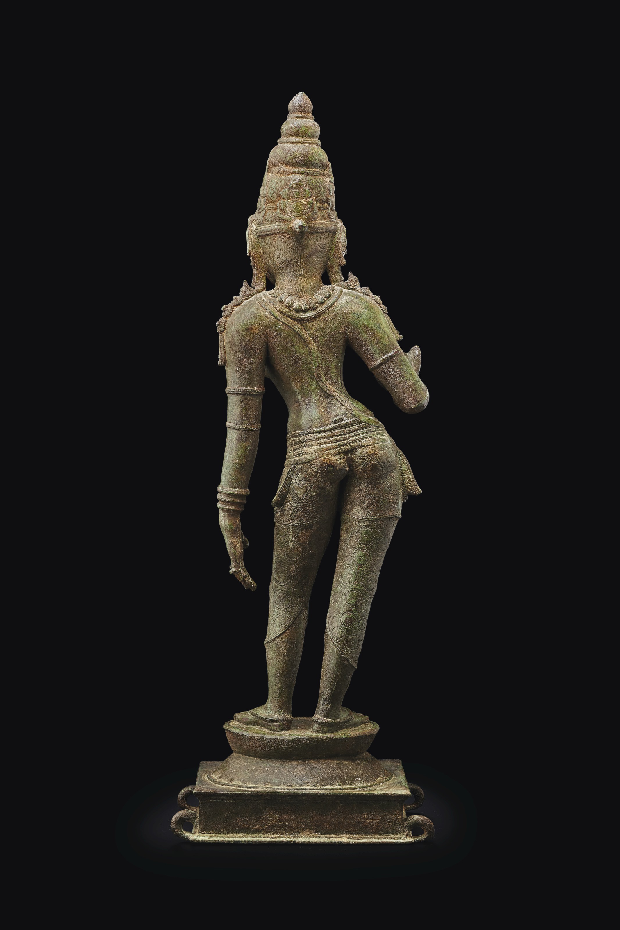 A LARGE AND IMPORTANT BRONZE FIGURE OF UMA , SOUTH INDIA, TAMIL NADU