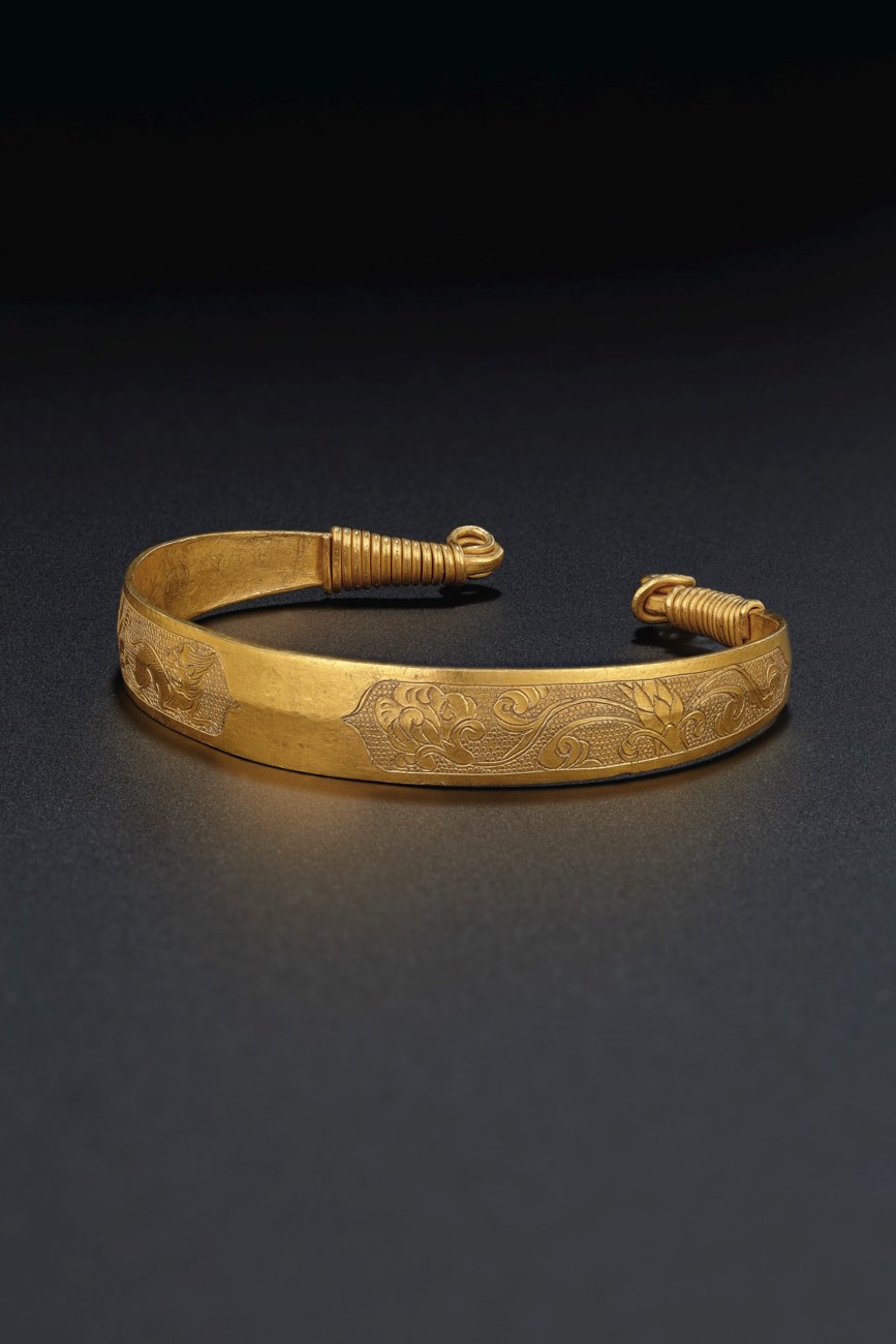 A FINE GOLD BRACELET, TANG DYNASTY (AD 618907) Christie's