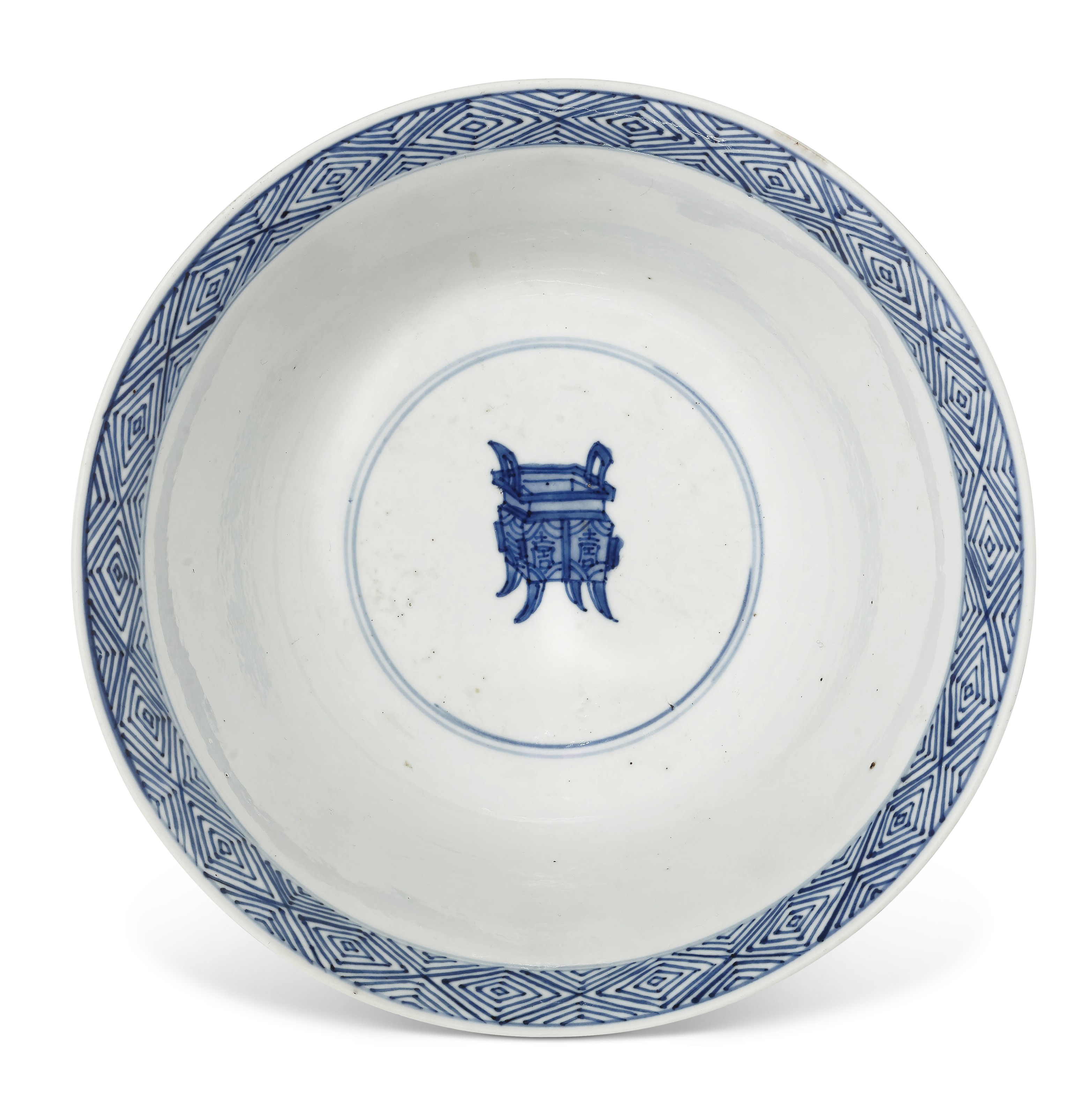 清康熙青花釉里红博古八卦纹撇口碗, KANGXI PERIOD (1662-1722