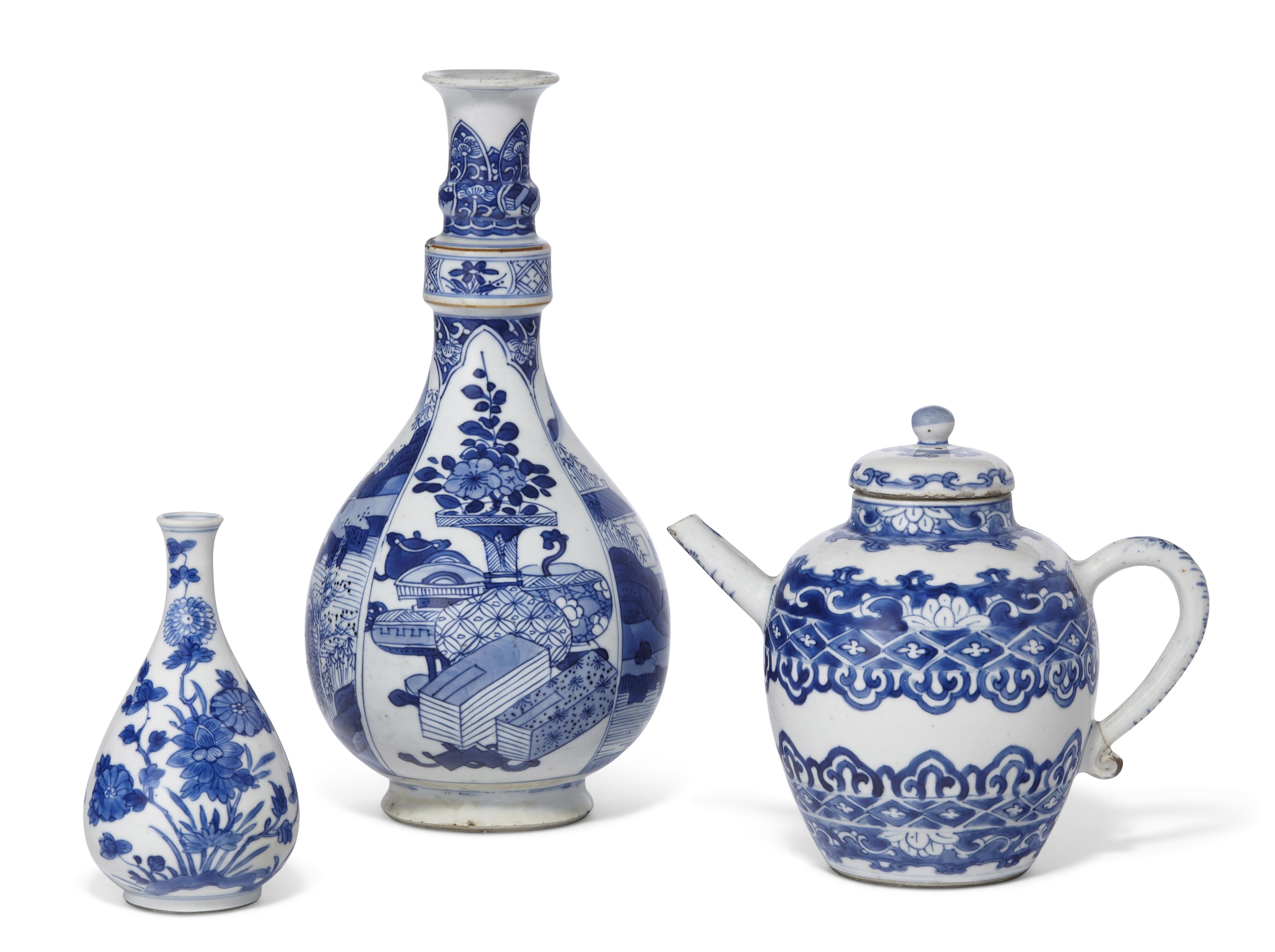 清康熙青花冰梅纹开光博古图盖罐, KANGXI PERIOD (1662-1722) | Christie's
