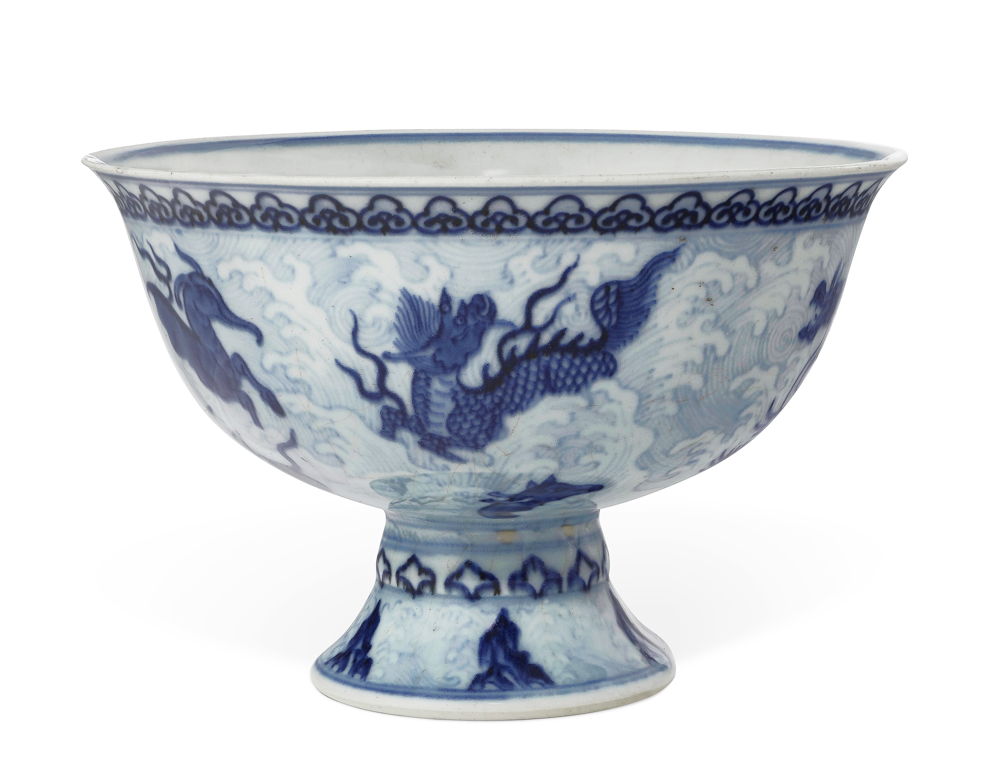 清康熙青花冰梅纹开光博古图盖罐, KANGXI PERIOD (1662-1722) | Christie's