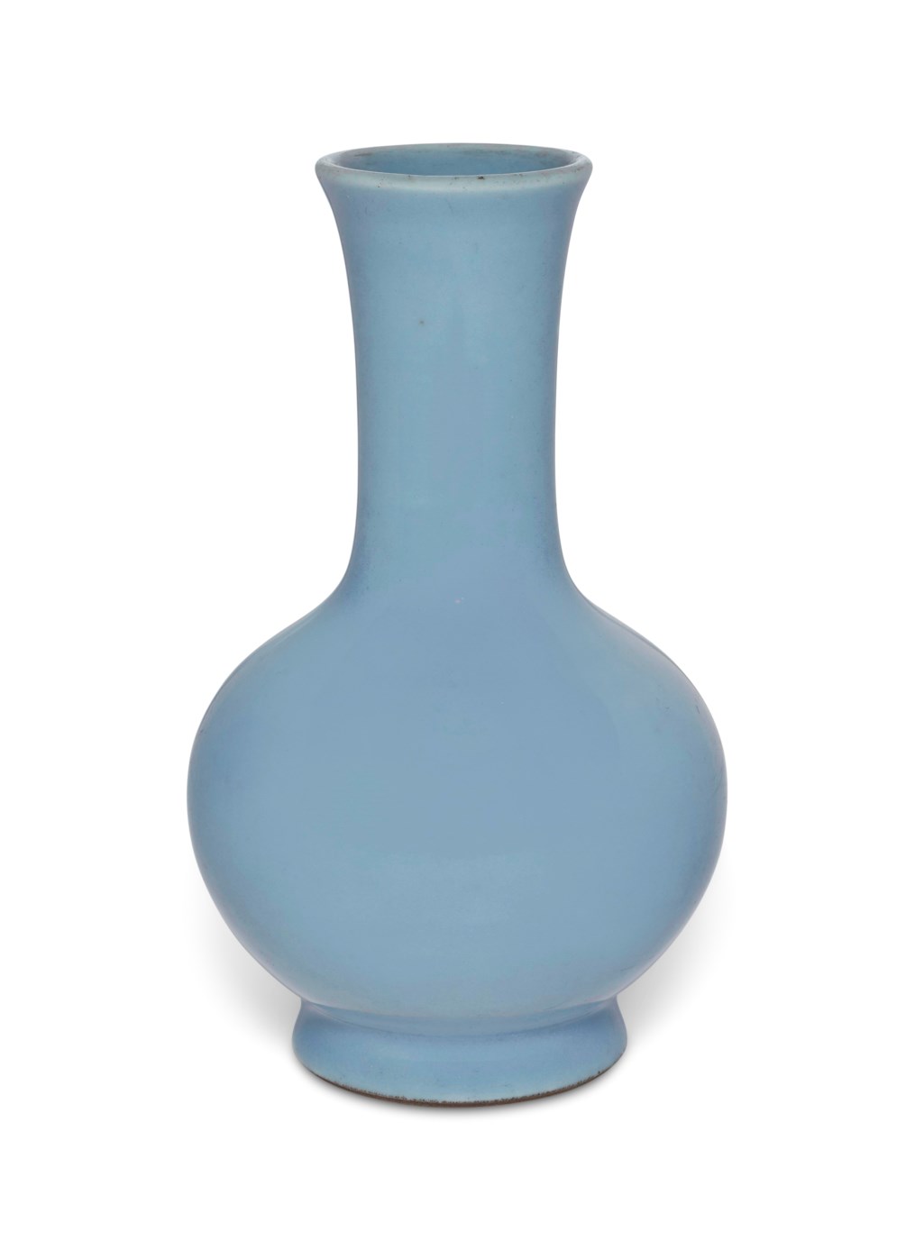 清十八/十九世纪 天蓝釉小长颈瓶