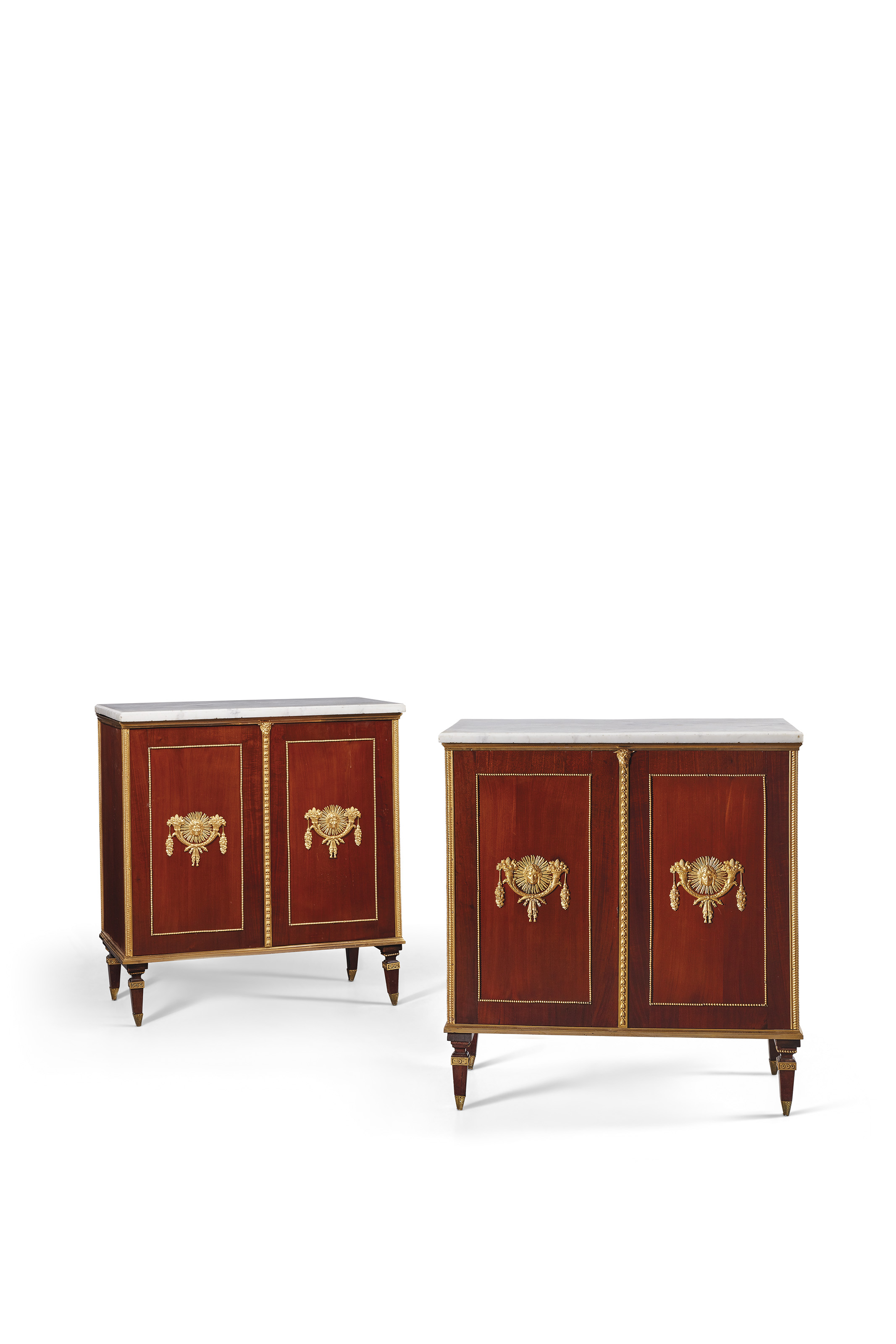 PAIRE DE MEUBLES D'ENTRE DEUX D'EPOQUE NEOCLASSIQUE , FIN ...