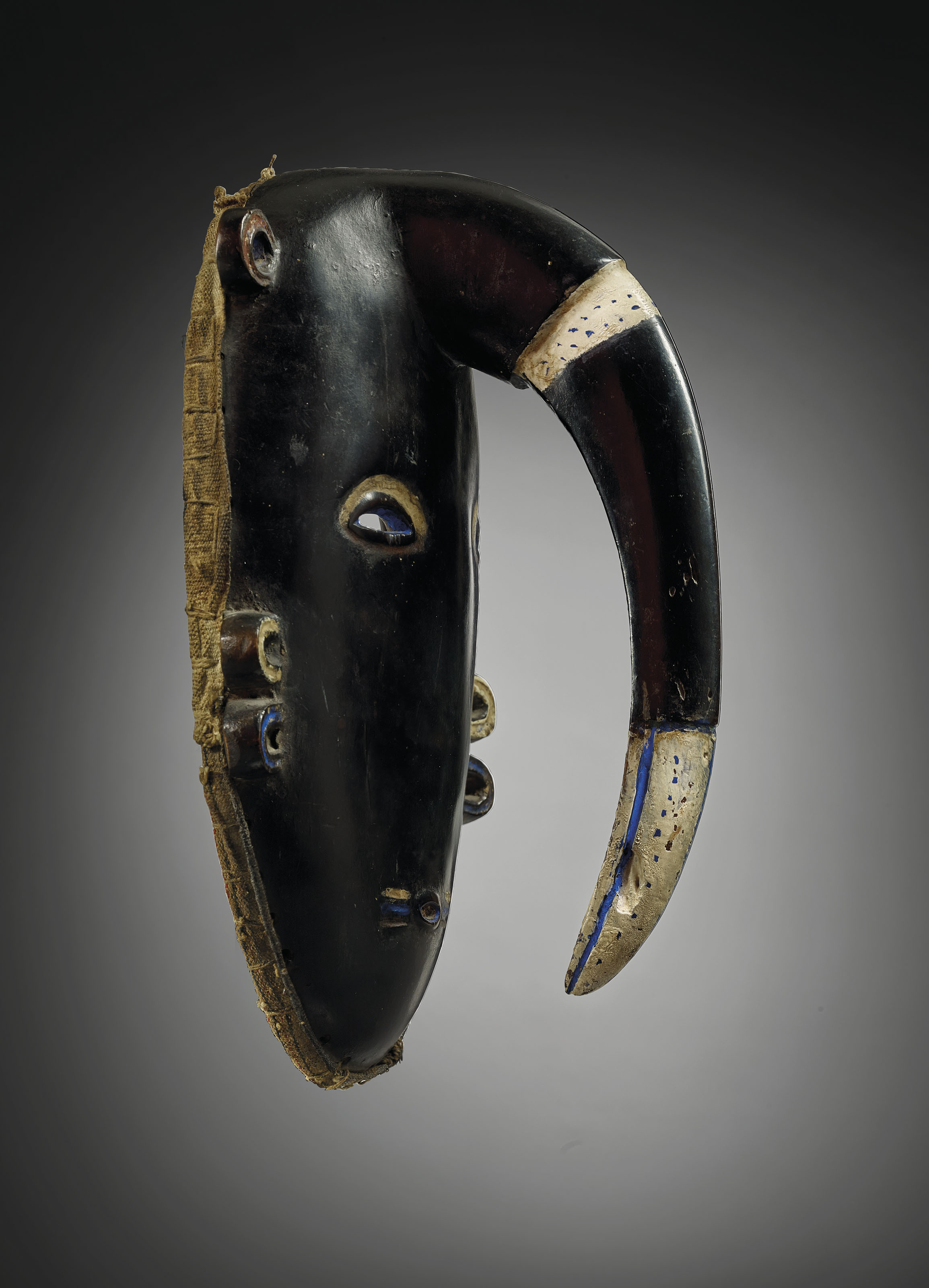 MASQUE LIGBI, YANGALEYA A LIGBI MASK , CÔTE D'IVOIRE Christie's