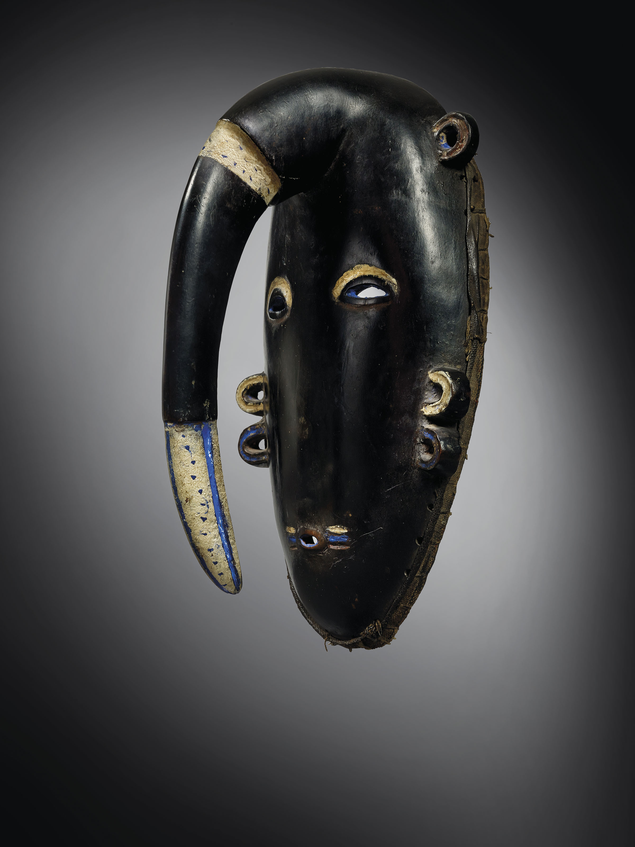 MASQUE LIGBI, YANGALEYA A LIGBI MASK , CÔTE D'IVOIRE Christie's