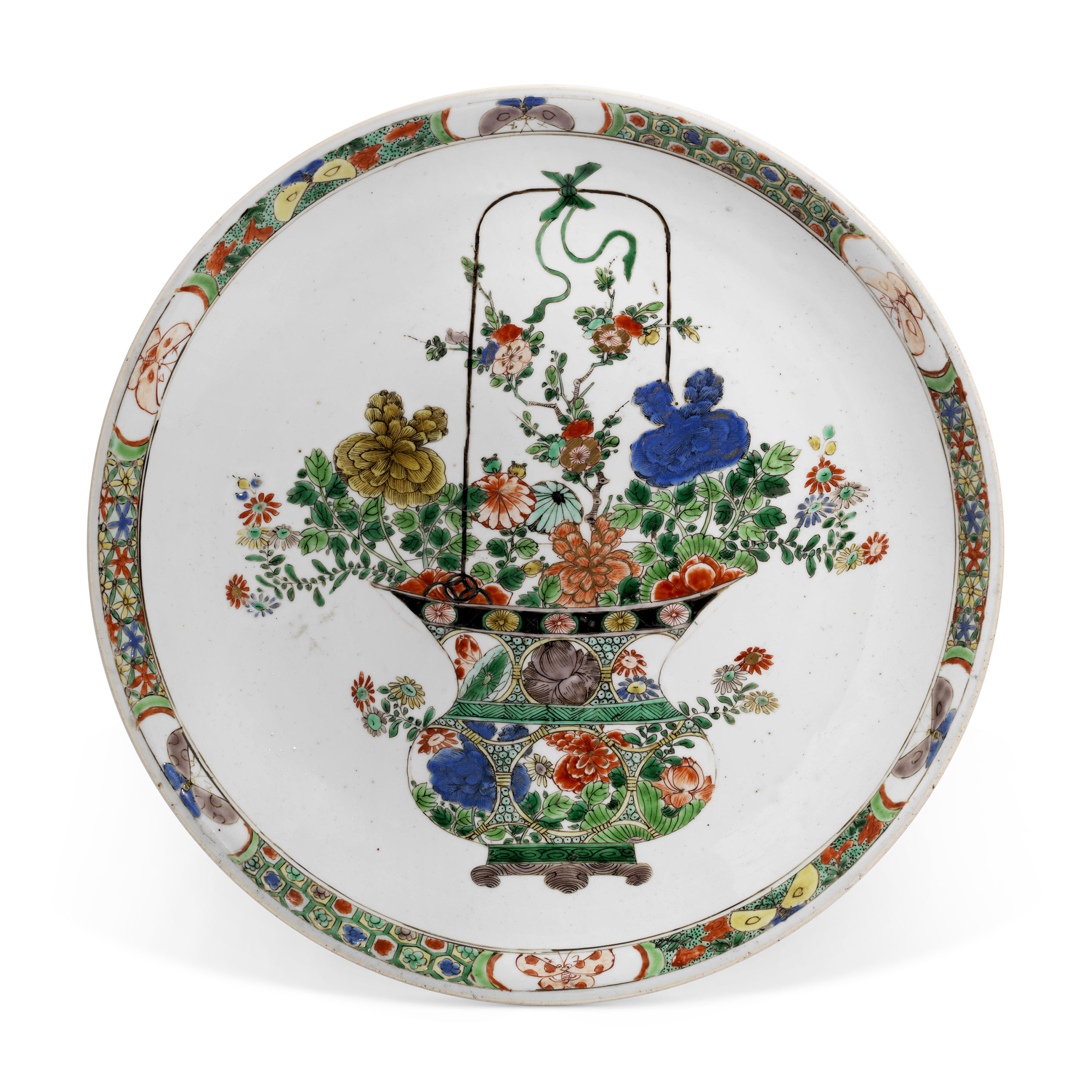 清康熙五彩花籃紋大盤, KANGXI PERIOD (1662-1722) | Christie's