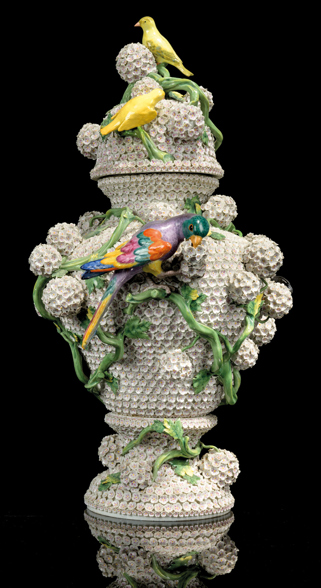 A Pair Of Meissen Porcelain Schneeballen Vases And Covers