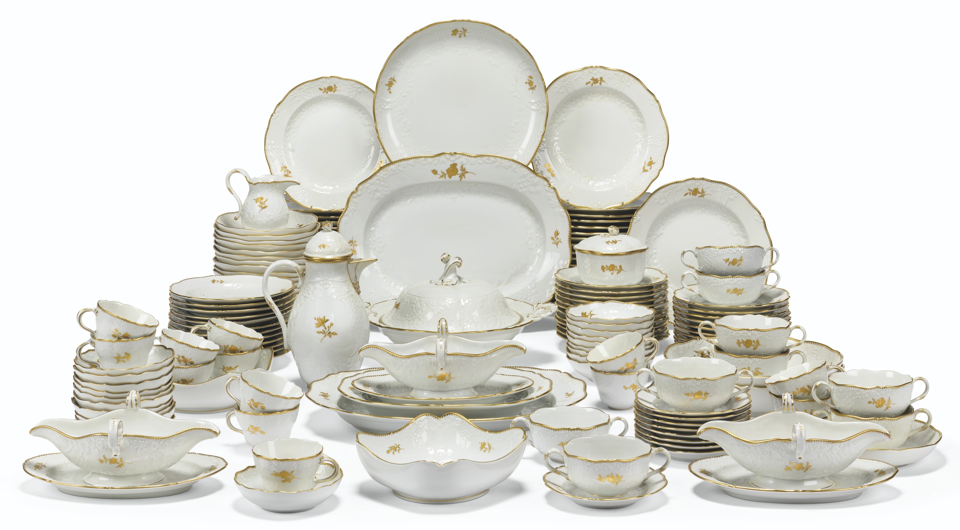 A MEISSEN PORCELAIN 'GOLD FLOWER' PATTERN PART TABLESERVICE, 20TH