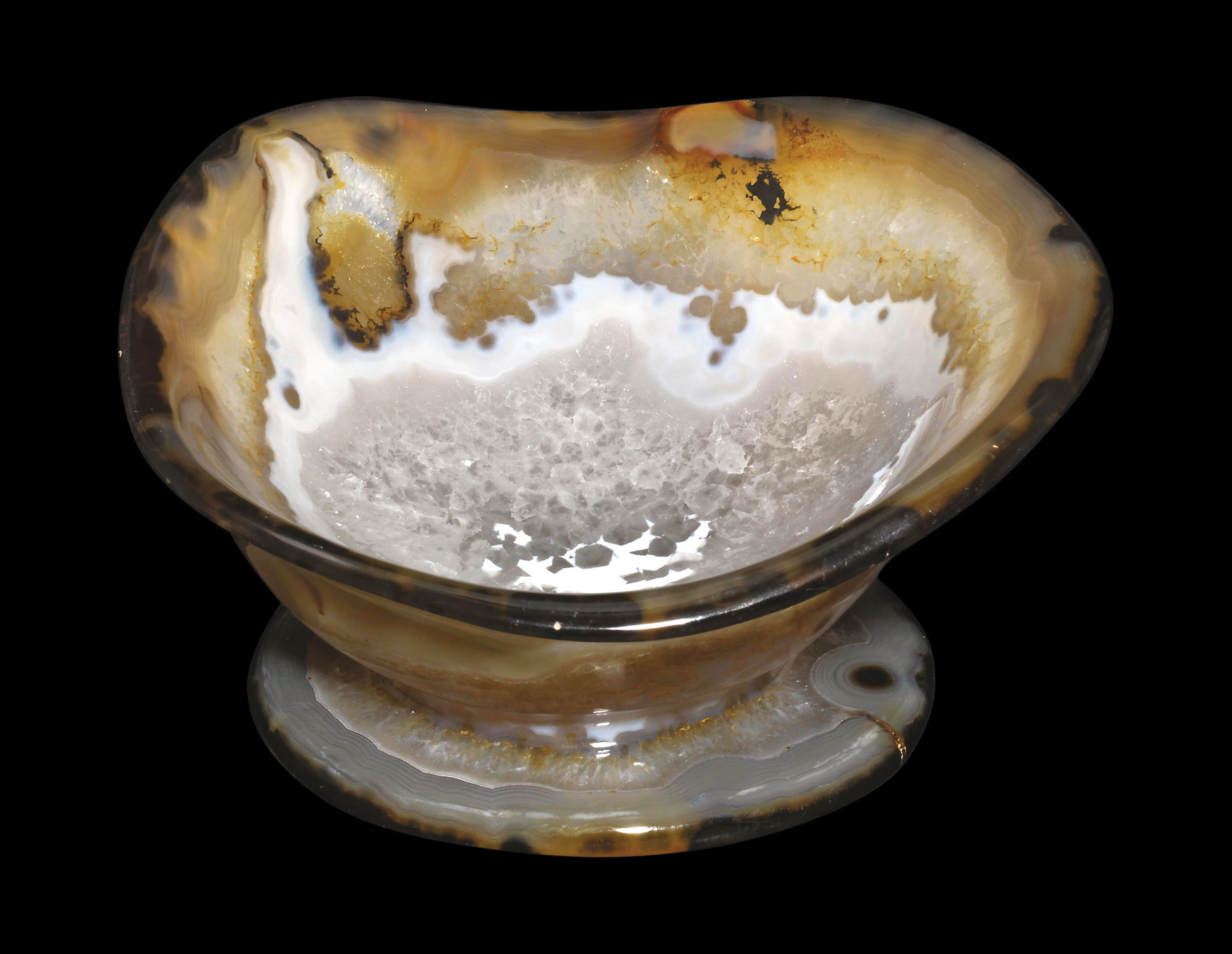 AN AGATE BOWL, BRAZIL Christie’s