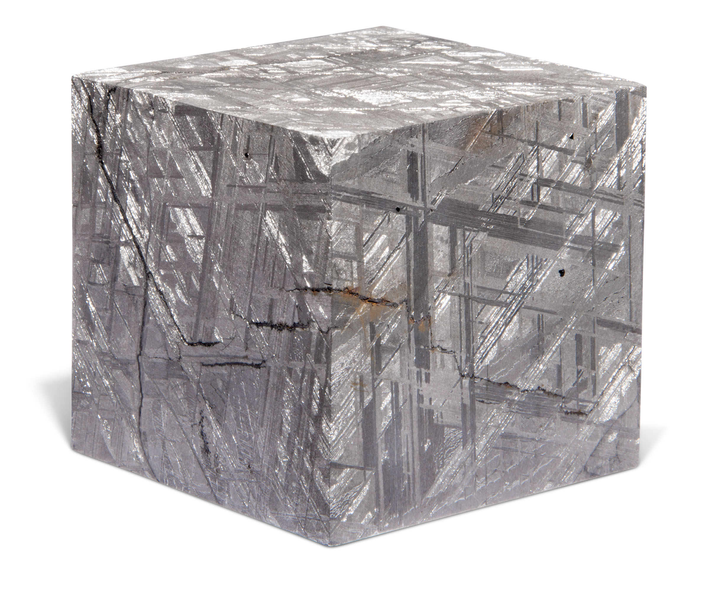 A MUONIONALUSTA METEORITE CUBE — CRYSTALLINE STRUCTURE DRAMATIZED