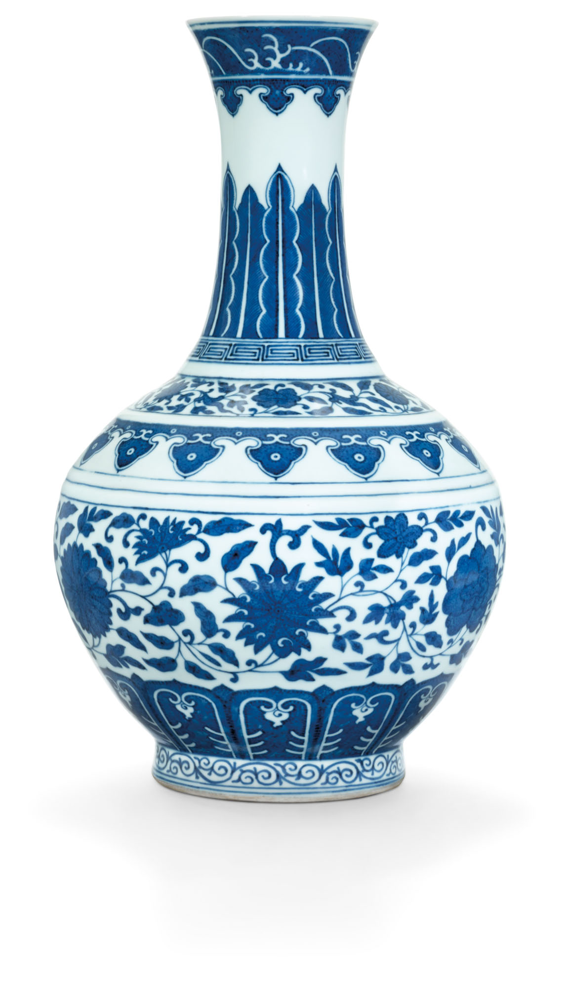 A MINGSTYLE BLUE AND WHITE BOTTLE VASE