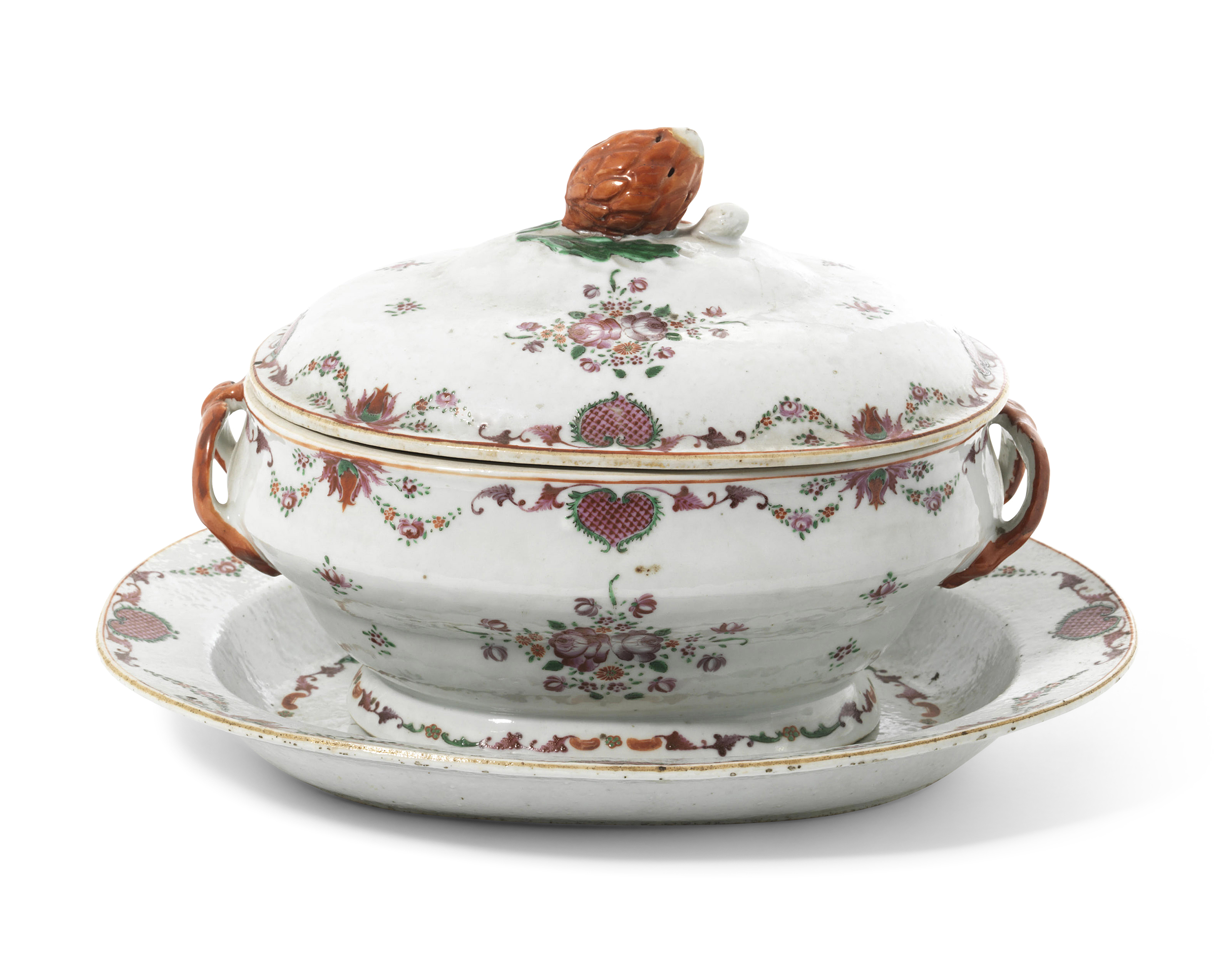 清乾隆粉彩蓋碗及盤, QIANLONG PERIOD (1736-1795) | Christie's