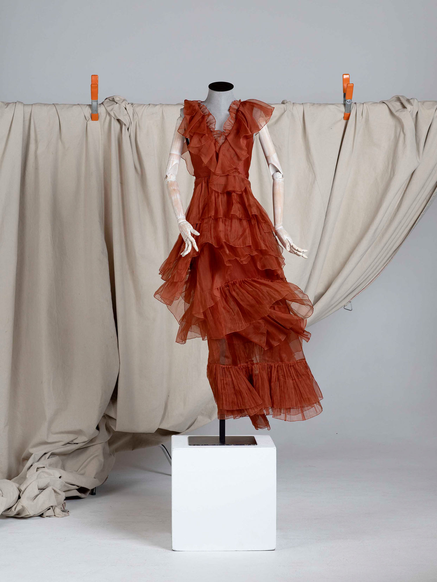 ALEXA CHUNG'S 'MELANCHOLY DANCE' RUST SILK ORGANZA DRESS, JOHANNA ORTIZ ...