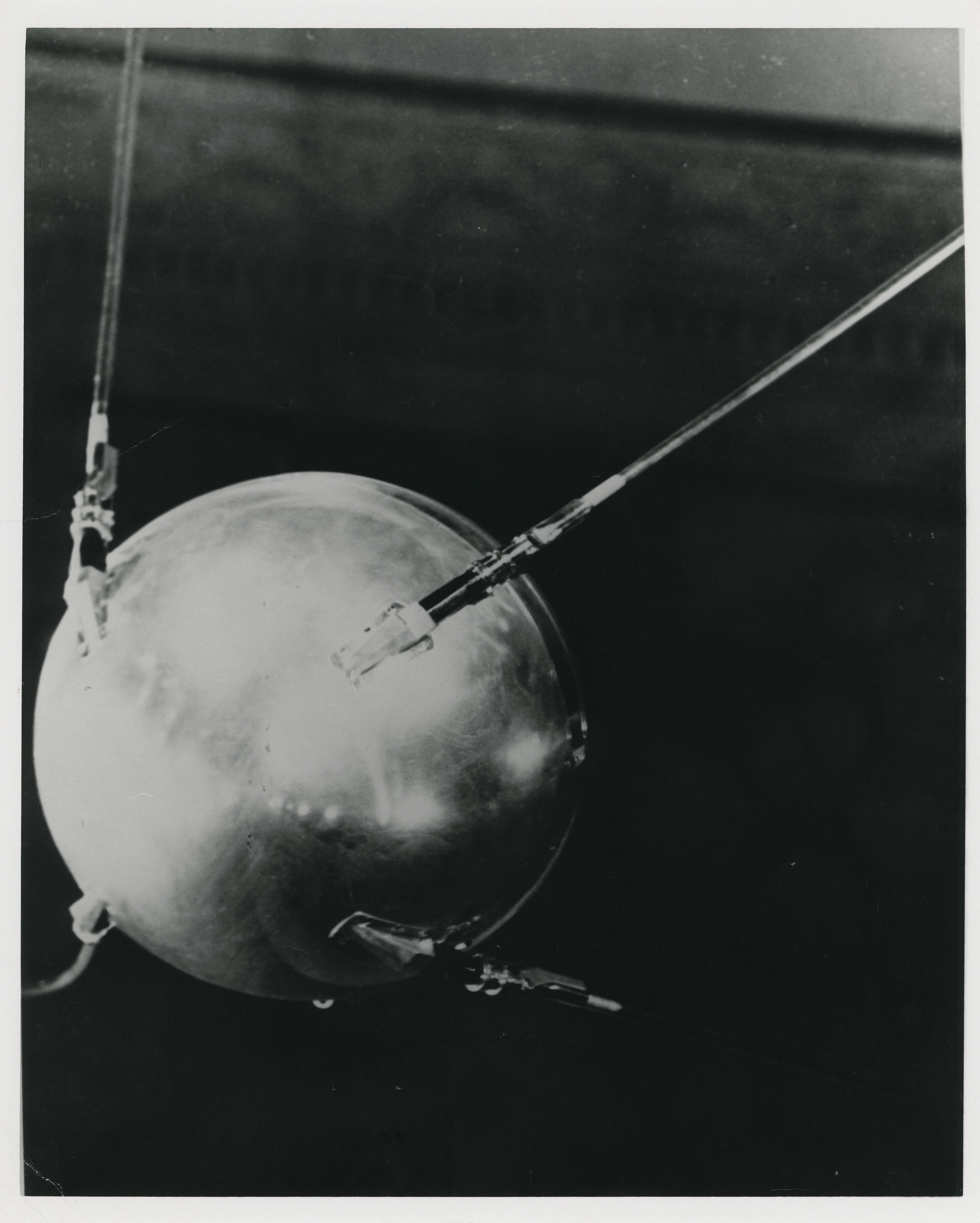 Model of Sputnik I, the world's first artificial satellite
