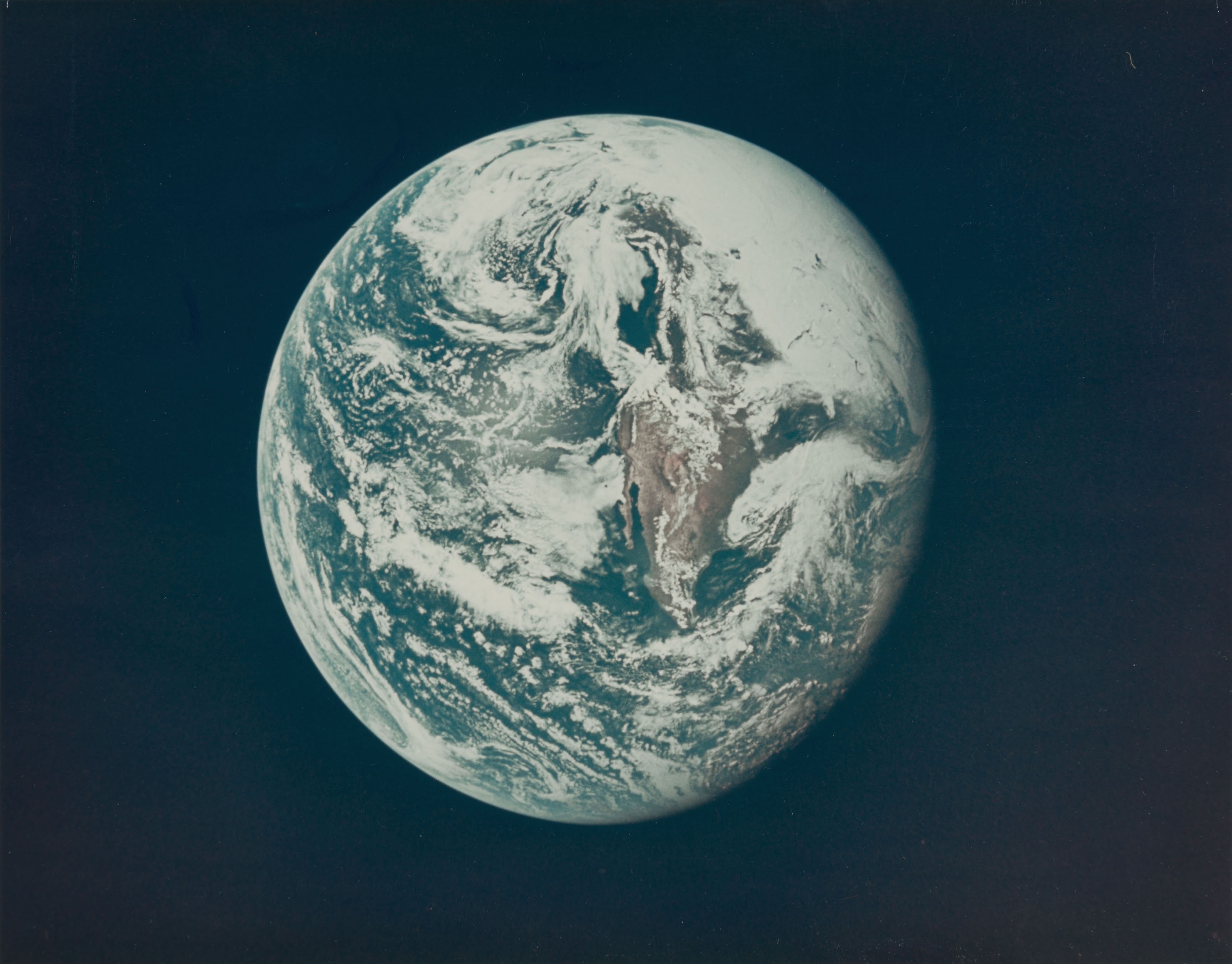 earth from above 「NUMBERED WITH THE 〜 The Planet Earth [Large Format], May 18-26, 1969, Thomas Stafford