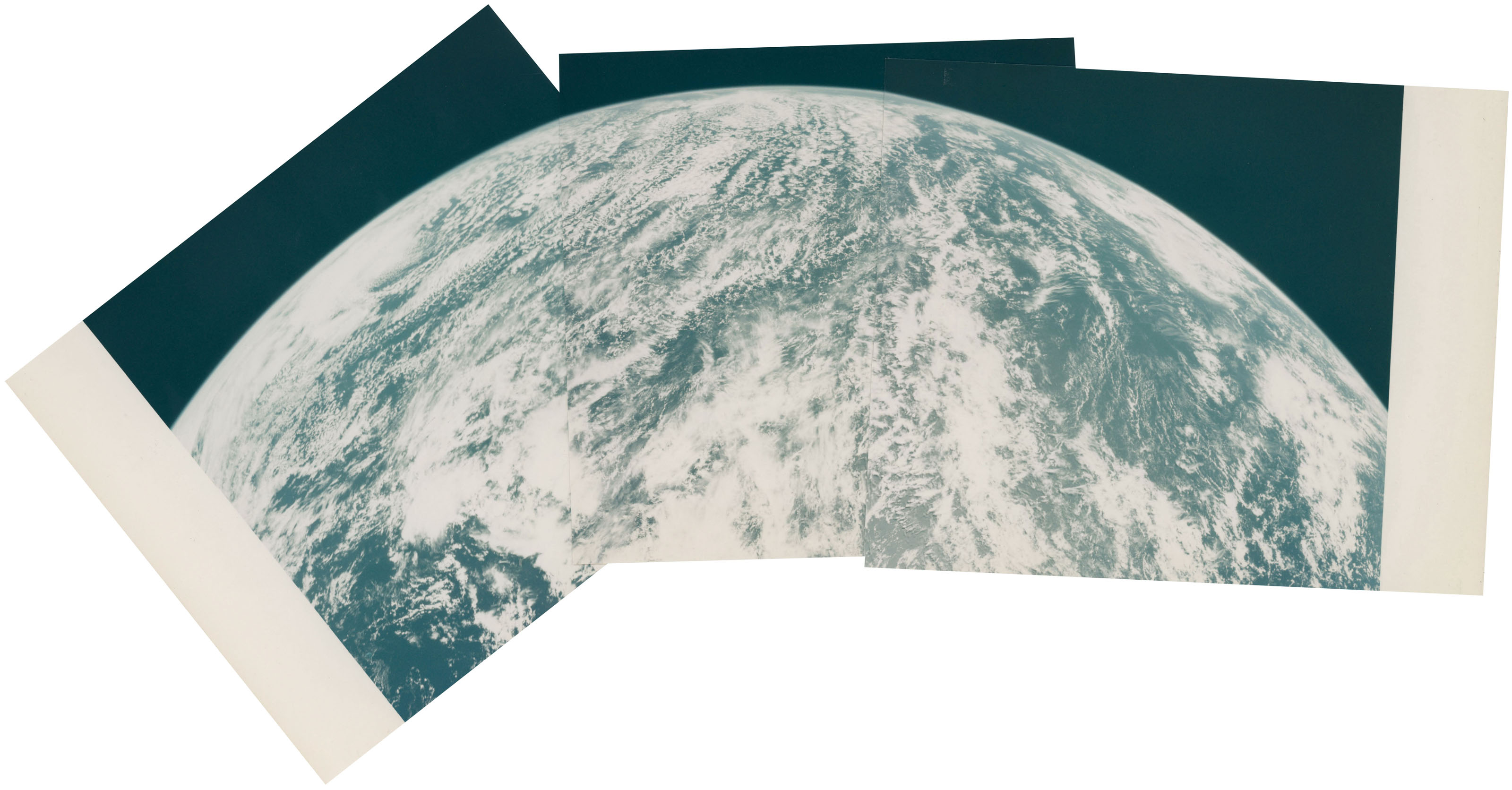 Panorama [Mosaic] of the Earth following translunar injection, April 16 ...