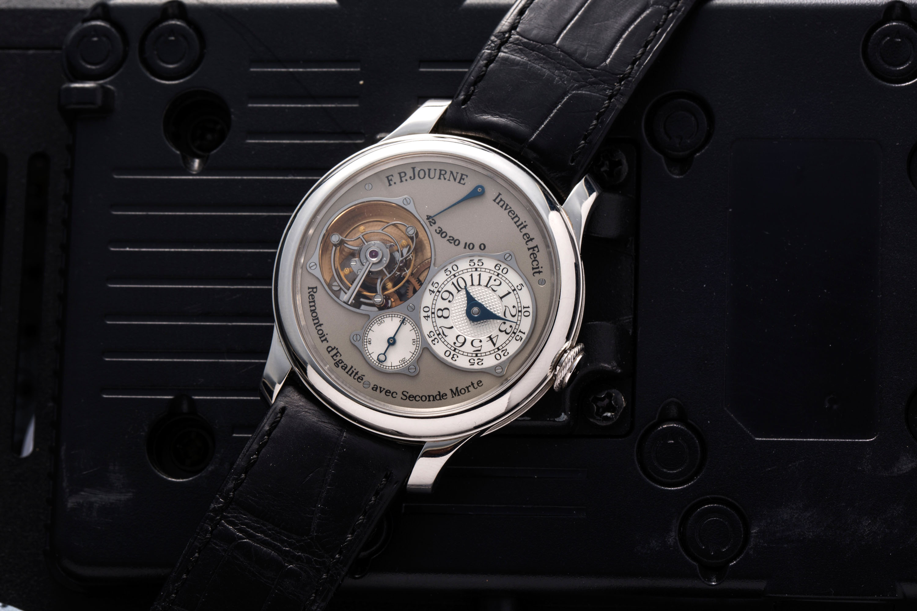 JOURNE, PLATINUM TOURBILLON SOUVERAIN WITH CONSTANT FORCE