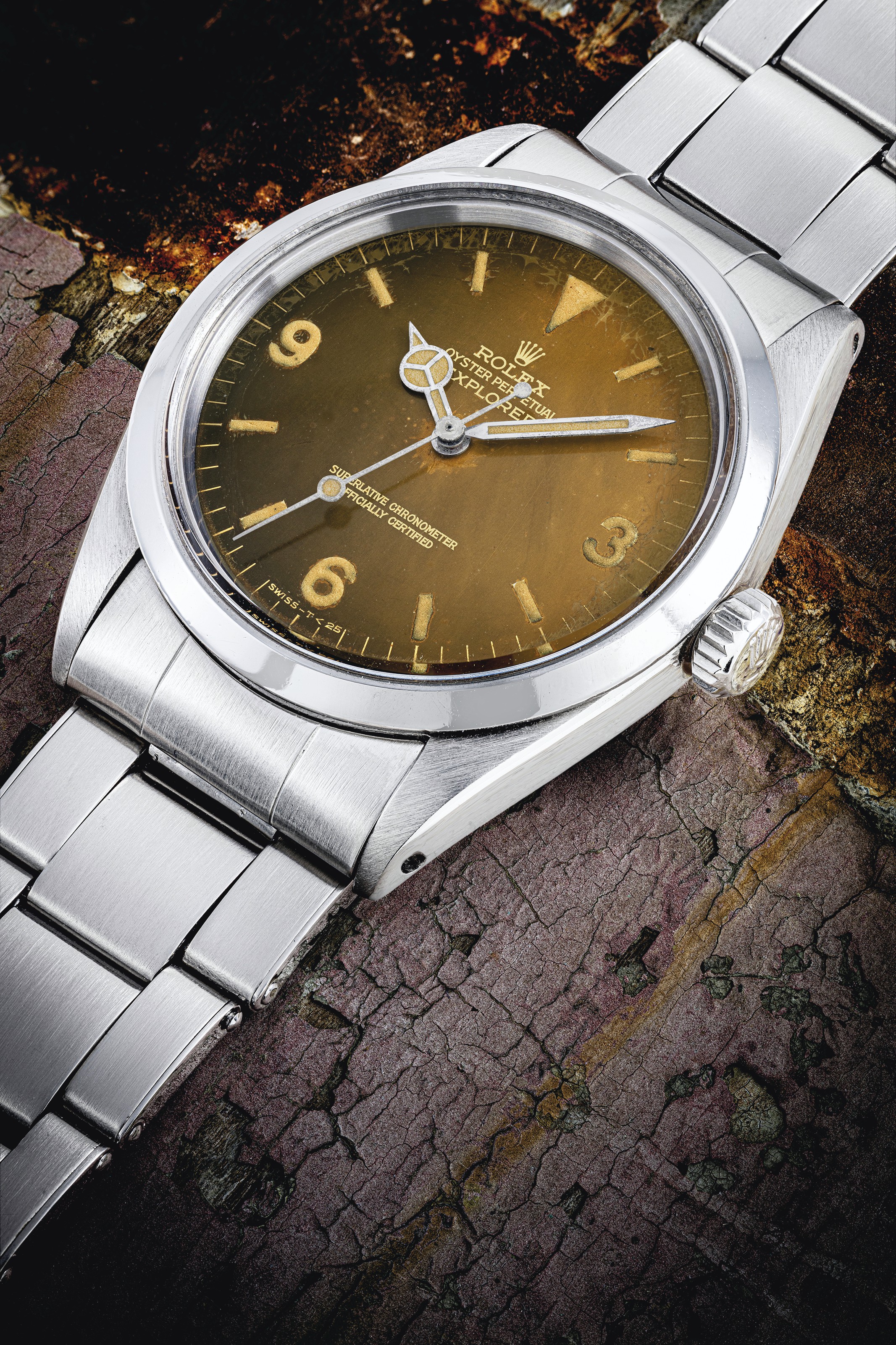 ROLEX. A RARE STAINLESS STEEL AUTOMATIC WRISTWATCH WITH SWEEP CENTRE