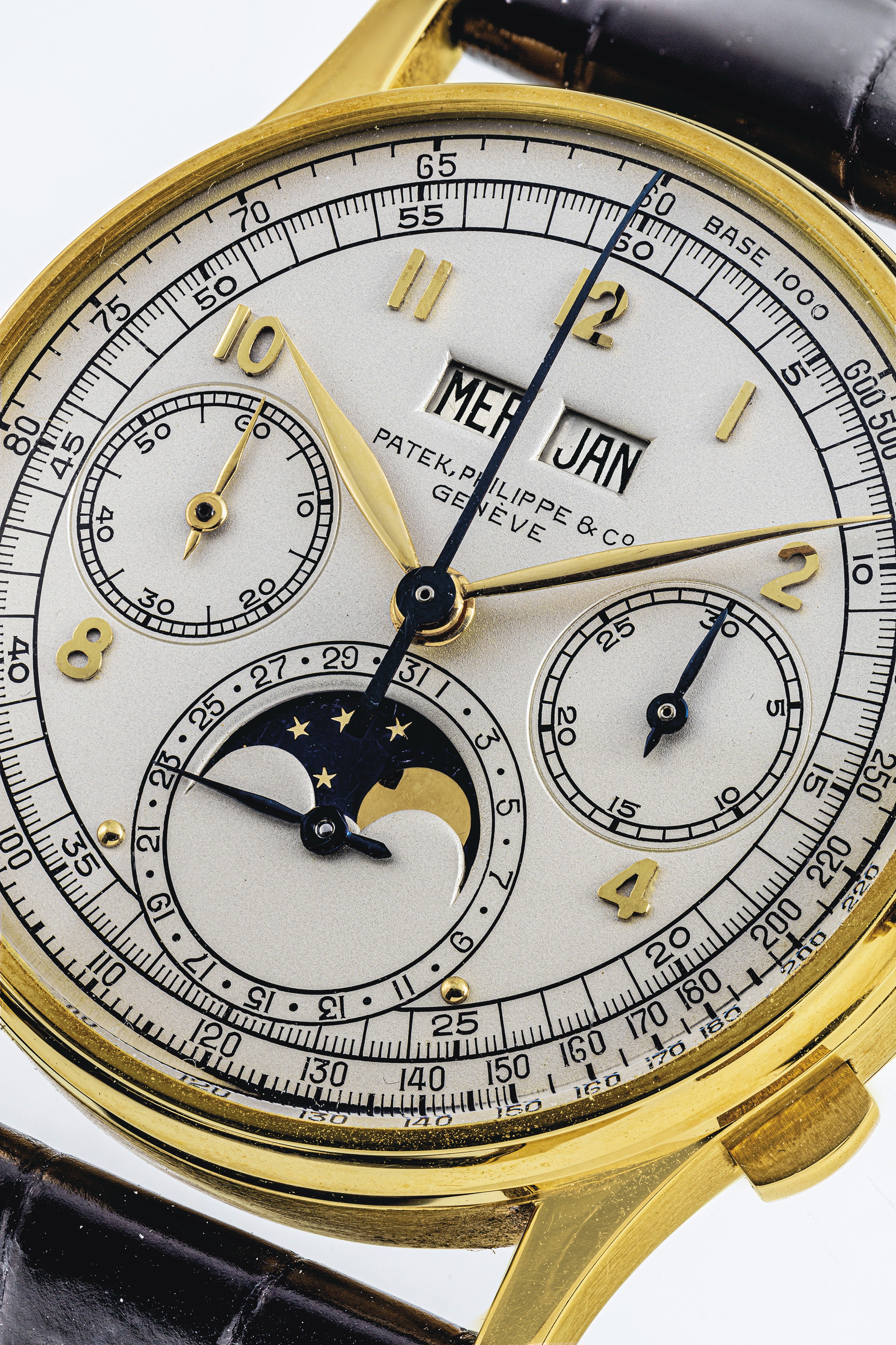 patek-philippe-an-extremely-rare-18k-gold-perpetual-calendar