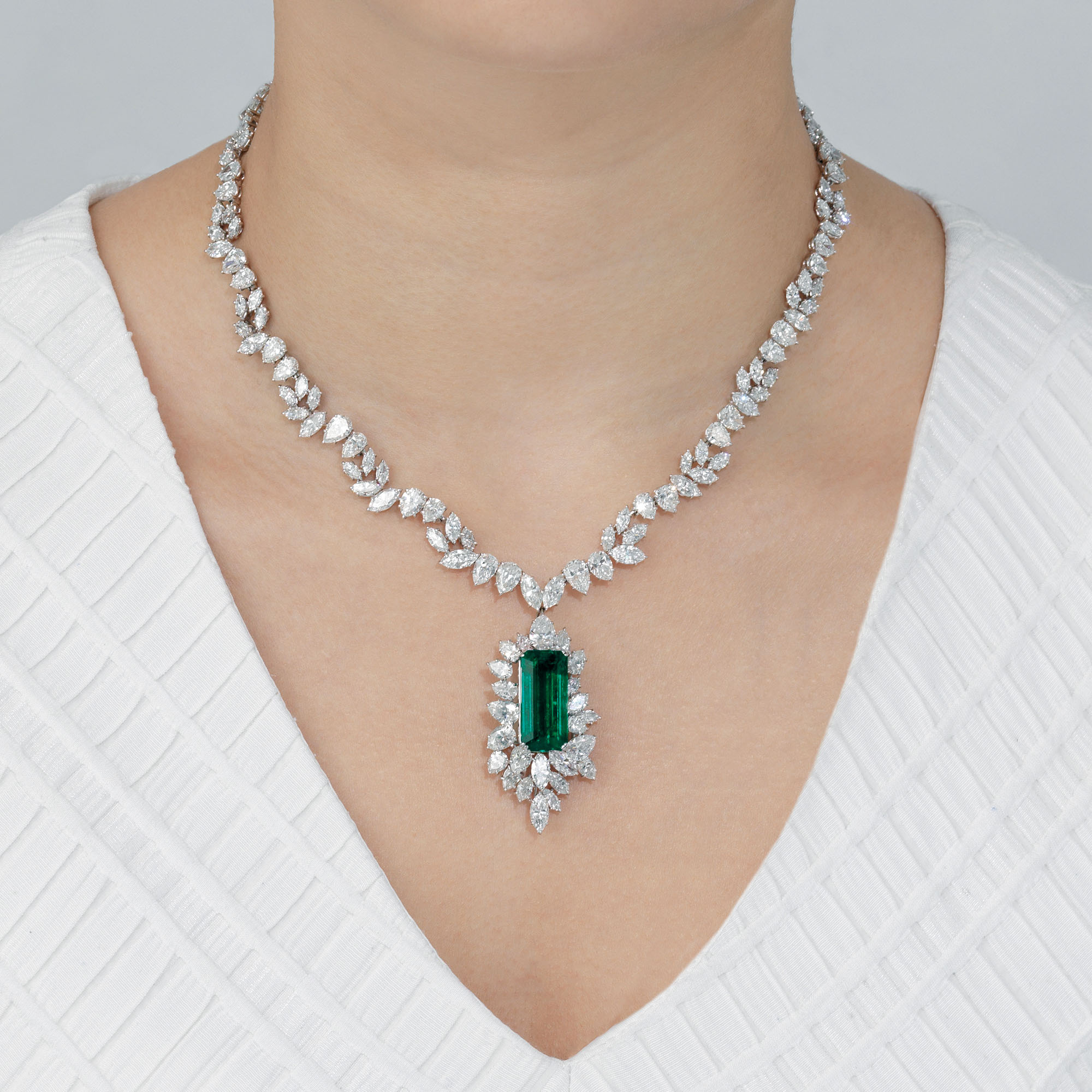 EMERALD AND DIAMOND NECKLACE, HARRY WINSTON