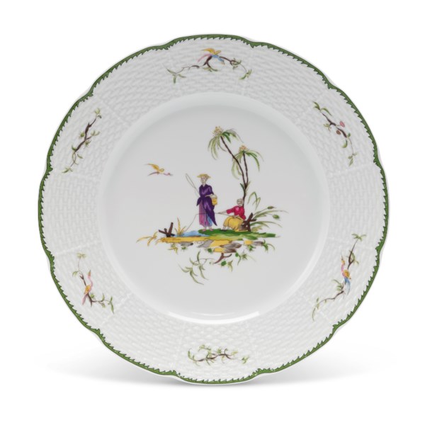 AN EXTENSIVE LIMOGES (RAYNAUD & CIE) PORCELAIN PART SERVICE, 20TH