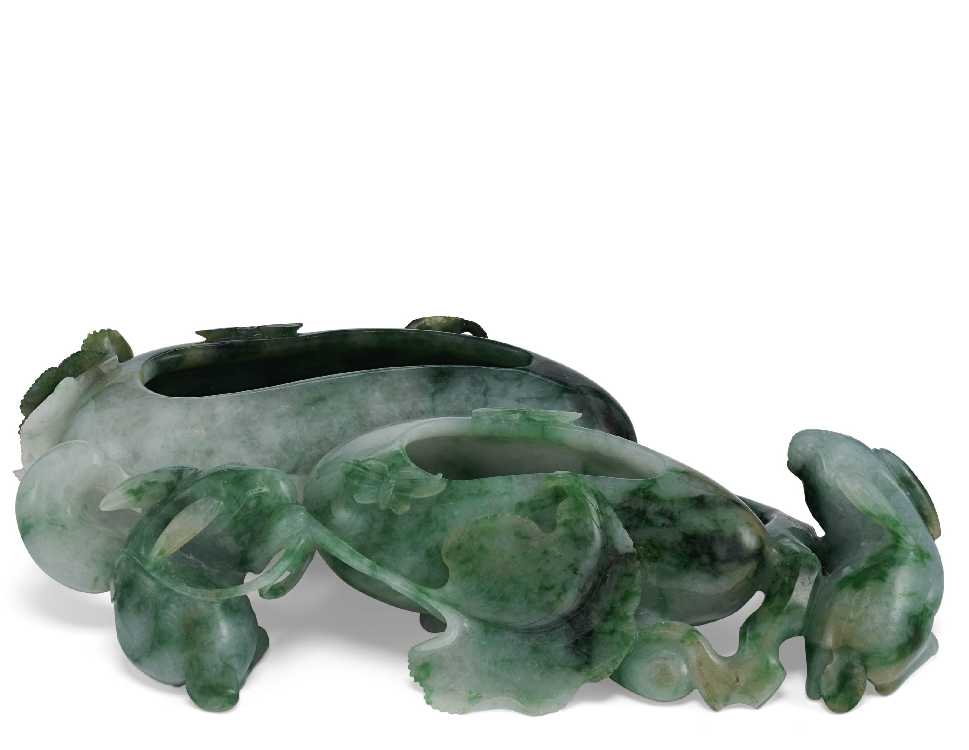 A SMALL GREENISH-WHITE JADE 'MOUNTAIN' CARVING, 18TH-19TH CENTURY