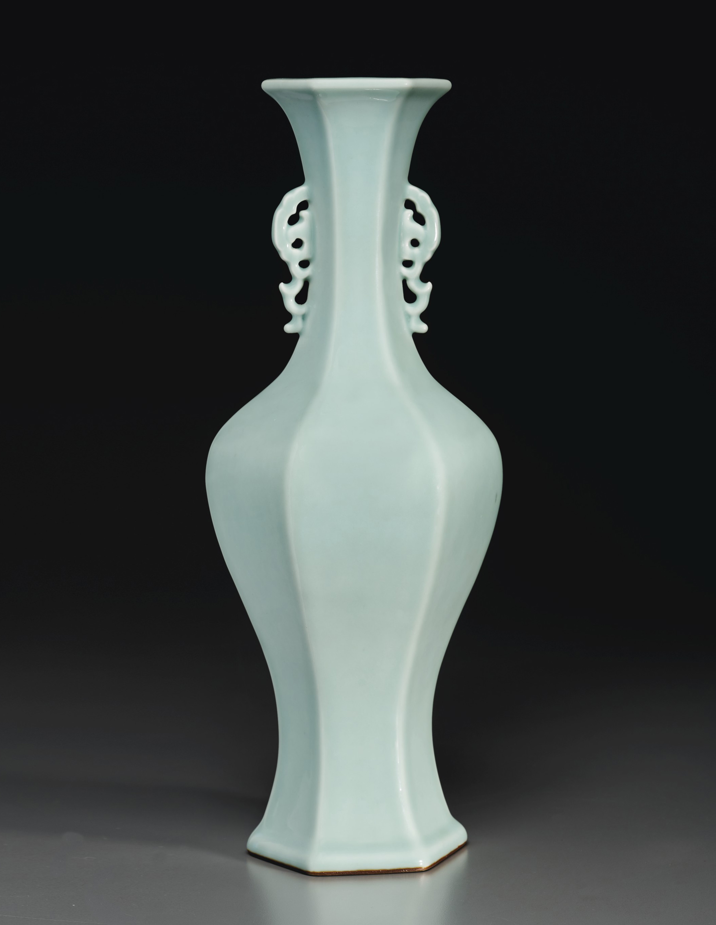 A RARE CELADONGLAZED FACETED VASE , QIANLONG SIXCHARACTER MARK IN