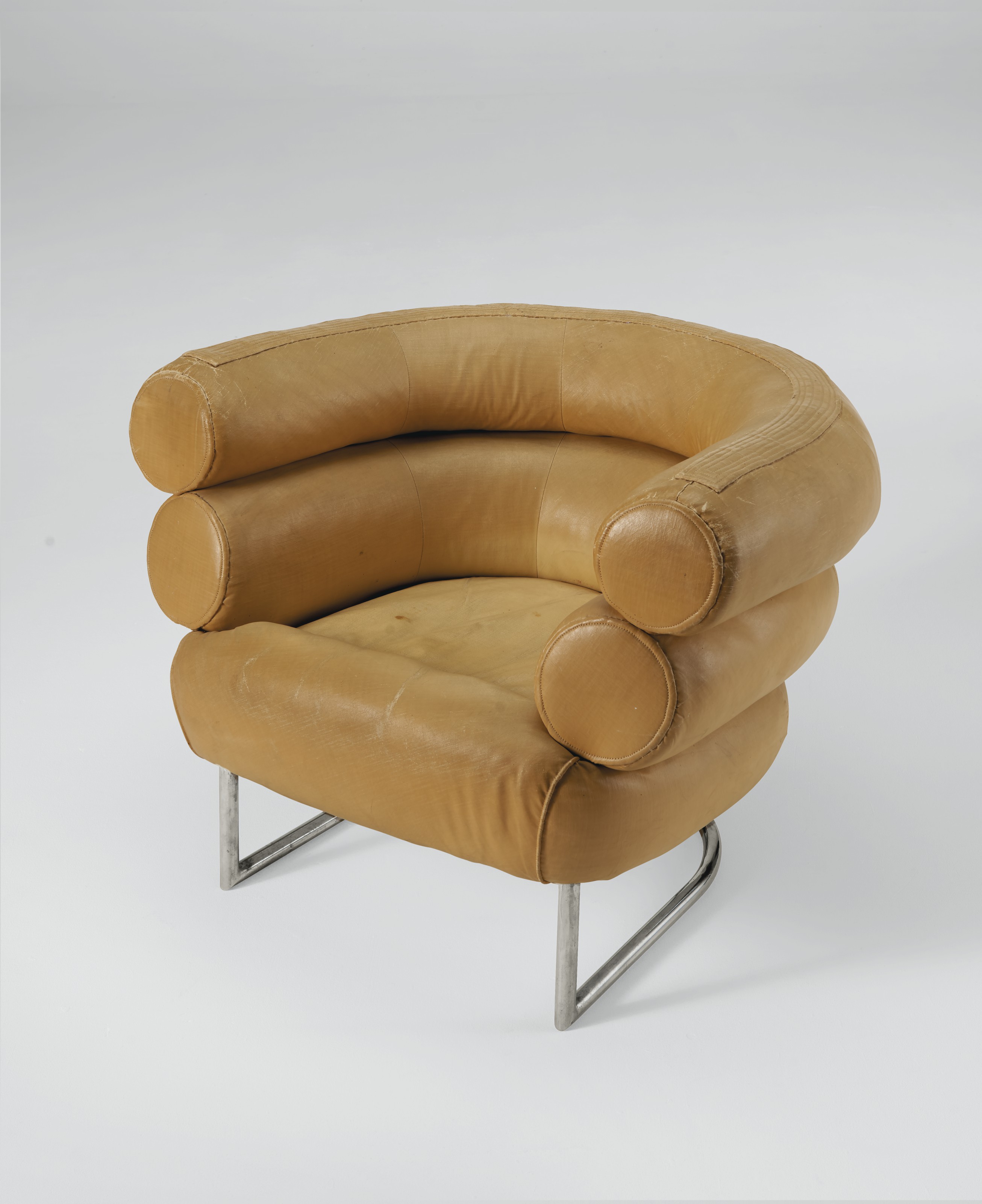 The Timeless Masterpiece: Eileen Gray's Iconic Bibendum Armchair