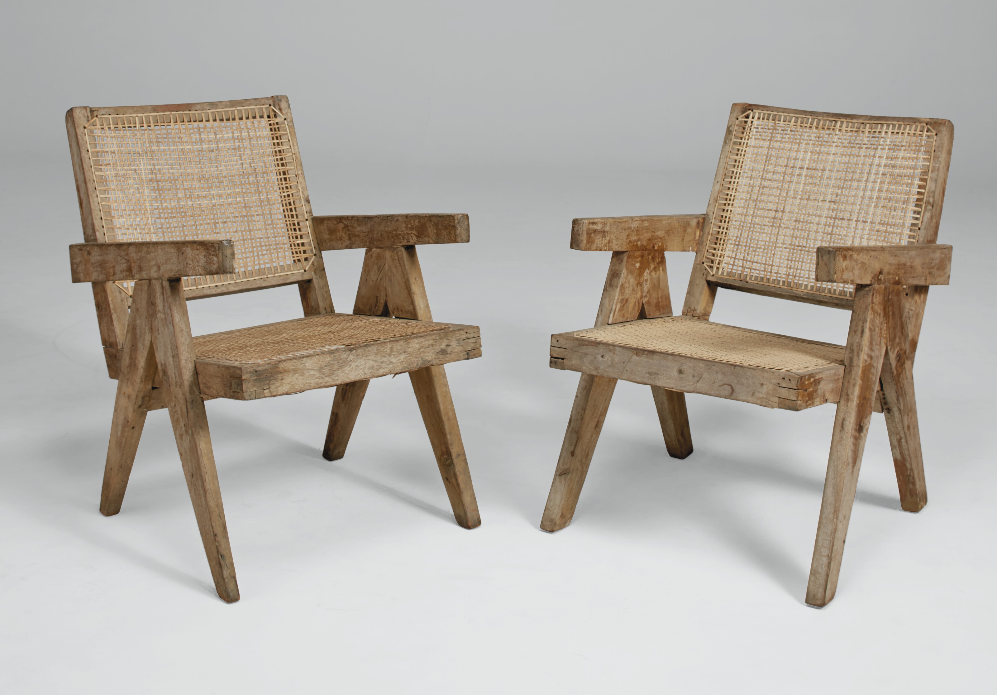 pierre jeanneret easy chair