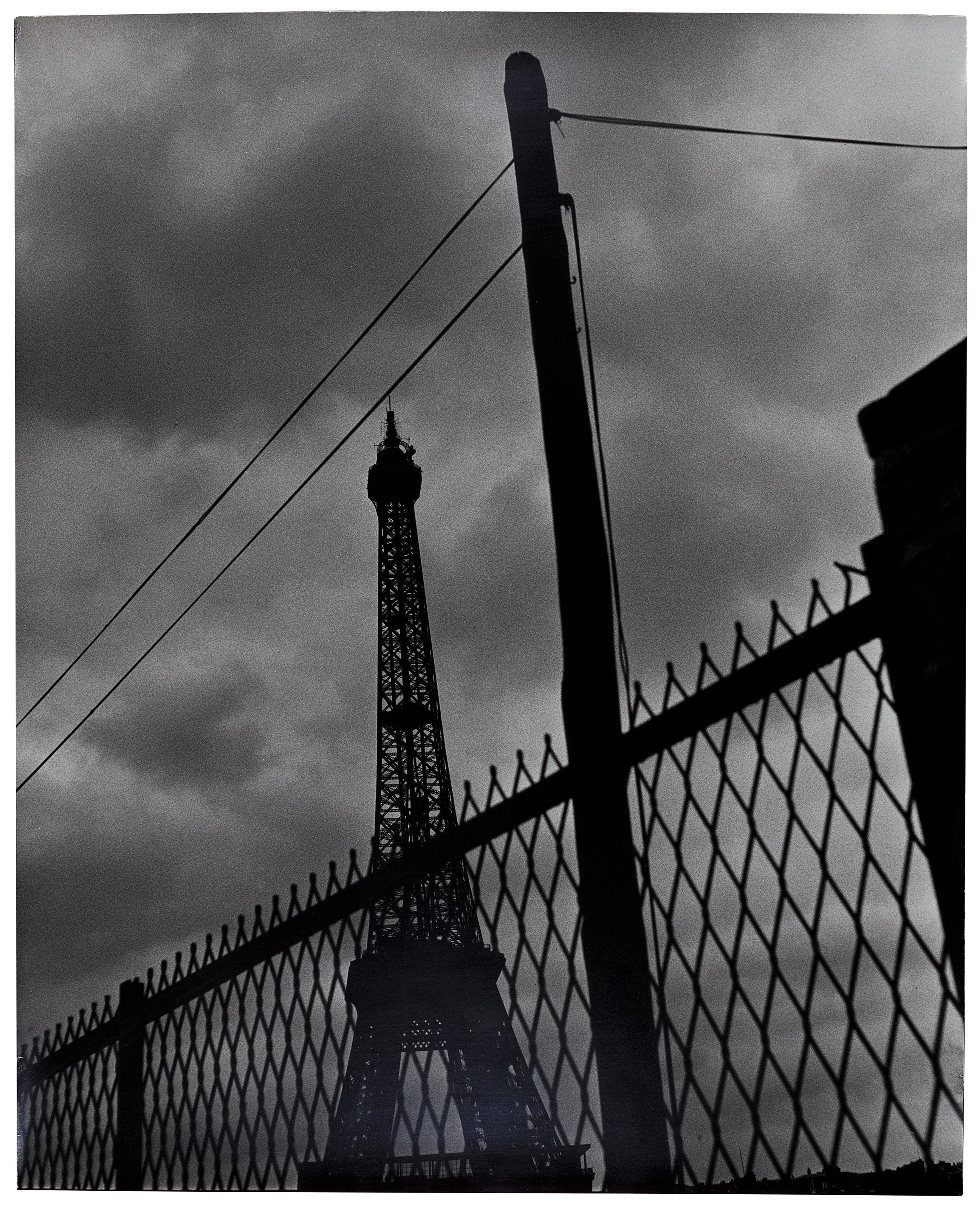 Catalog image of Eiffel Tower, 1952