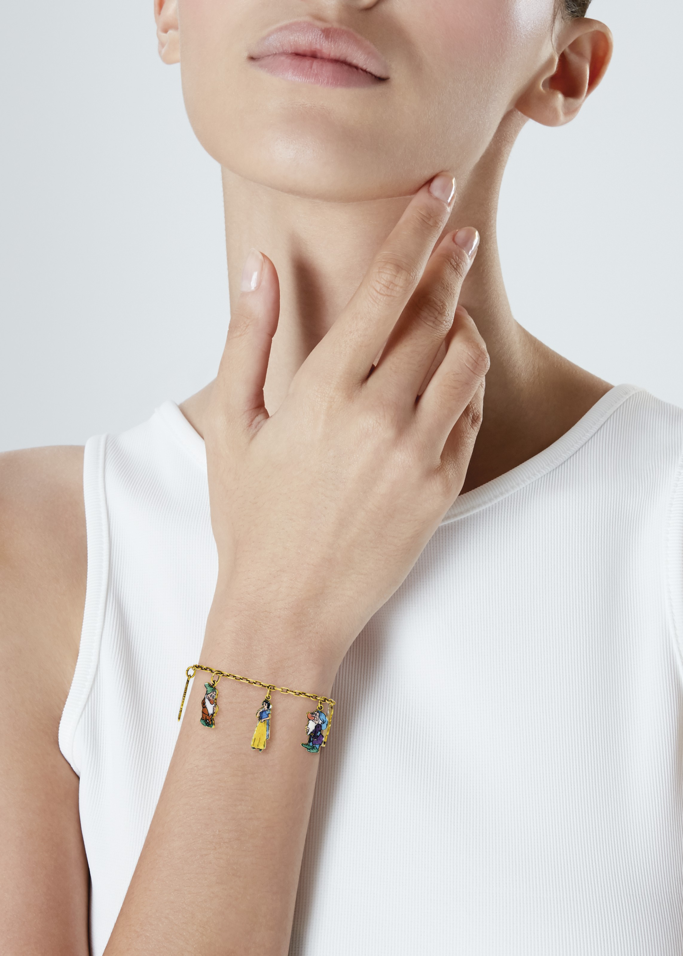 Cartier snow white bracelet best sale