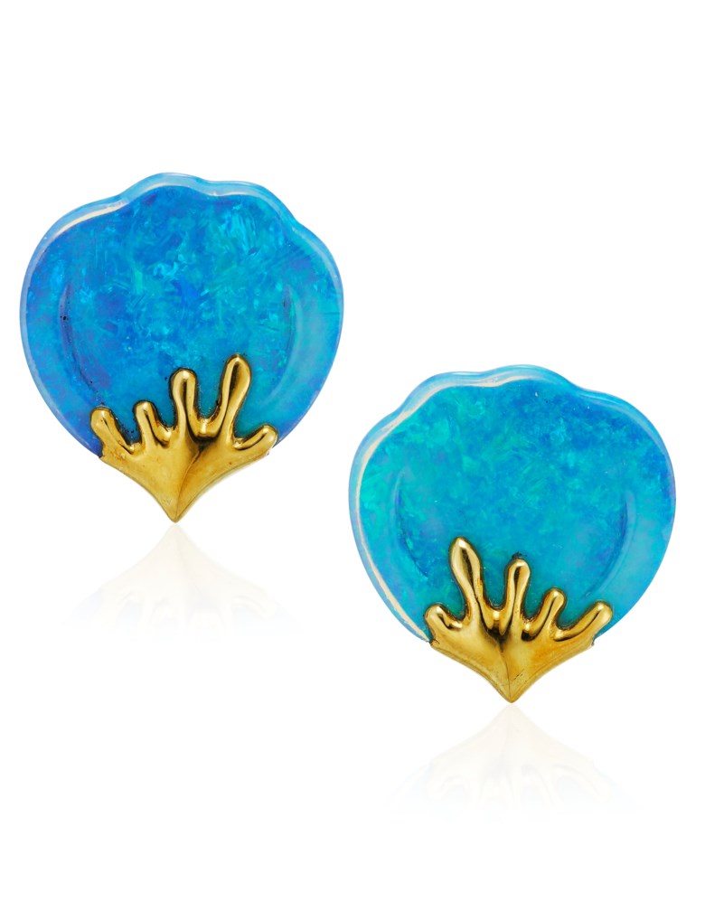 Tiffany & Co. opal and gold earrings. SizeDimensions 2.5 x 2.3 cm. Sold for $6,000 in Jewels Online, 13-24 April 2020, Online